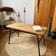 Table basse avec plateau en pin, piètement en métal tubulaire, années 1950