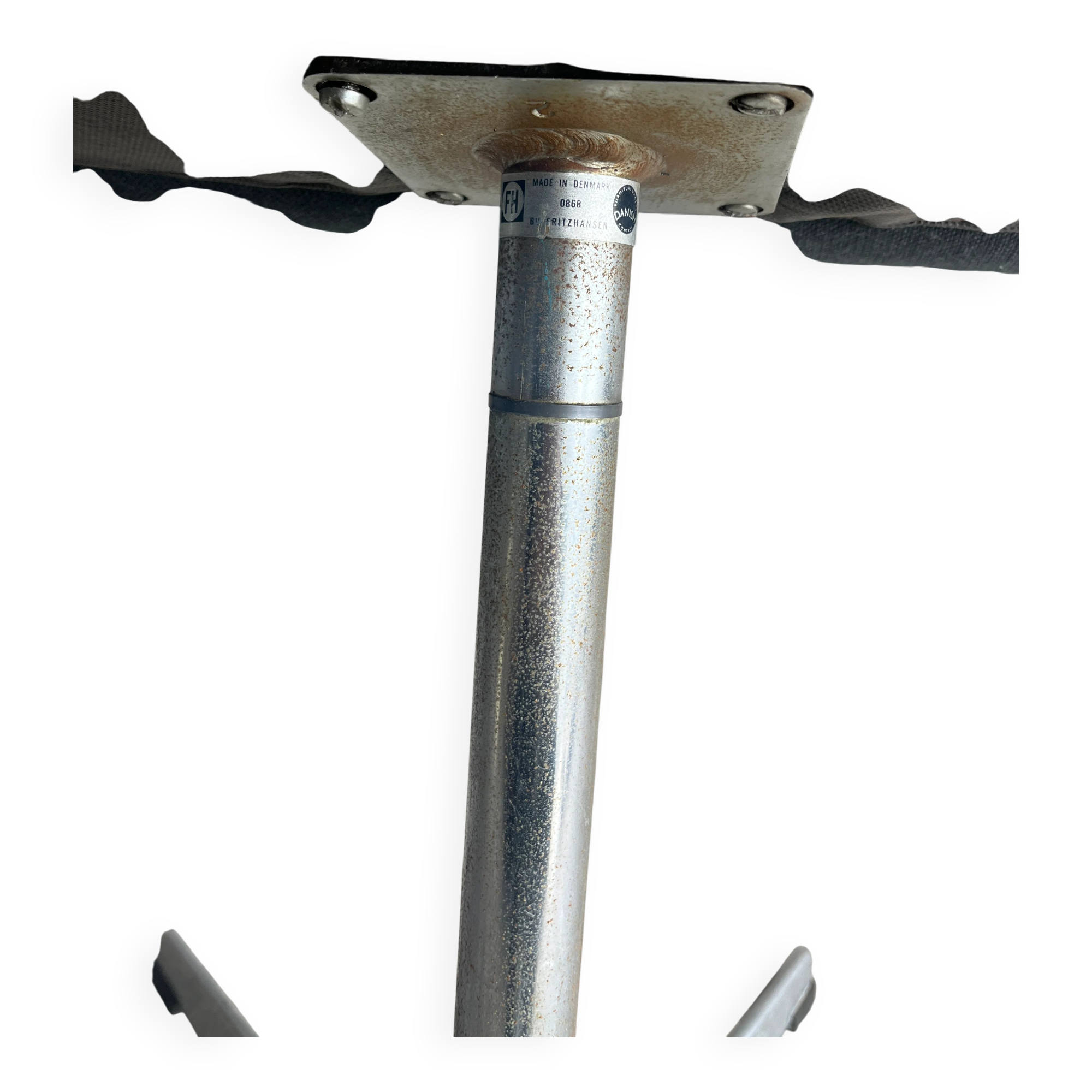 Fritz Hansen Oxford High-Back Swivel Chair in Black Wool with Brushed Aluminium Base, 1970s