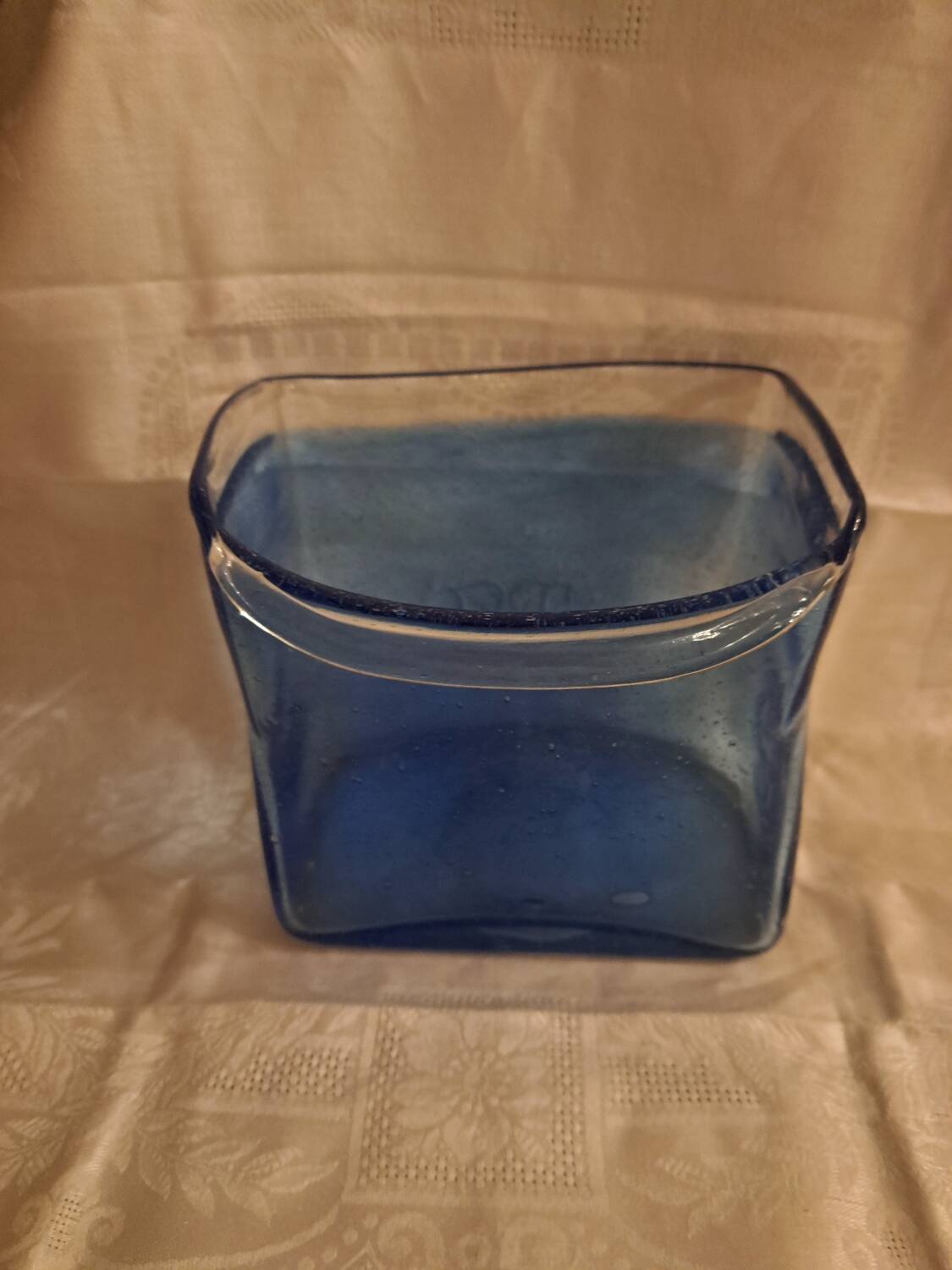 Vase  vintage en verre souffle. Henry Dean.