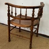 Corner chair canned