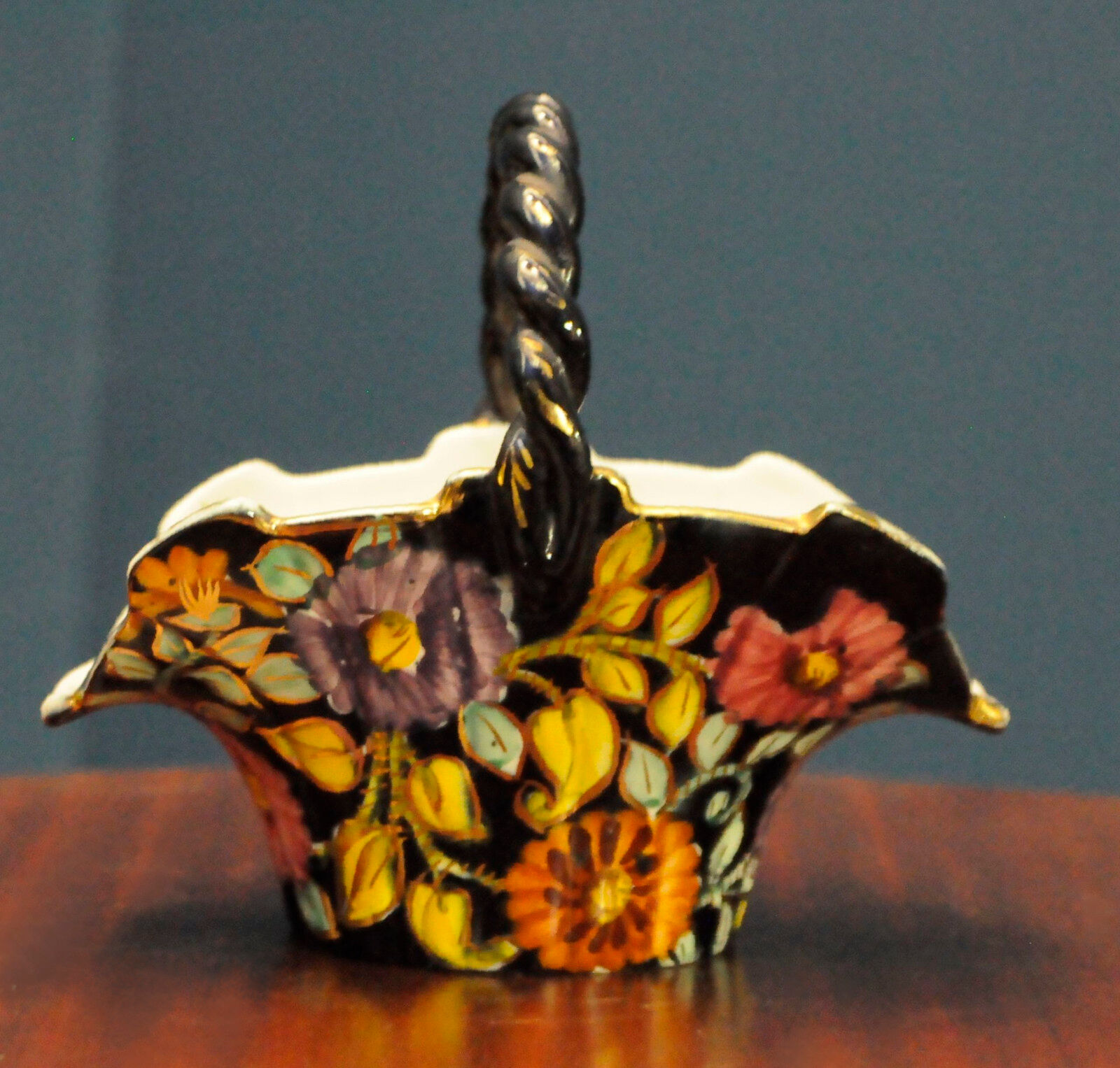Porcelawy Kosz Belgium : H. Bequet