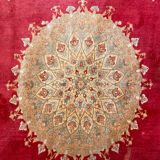 Extra fine Ghoum carpet from Iran in silk, signed Bahrami.