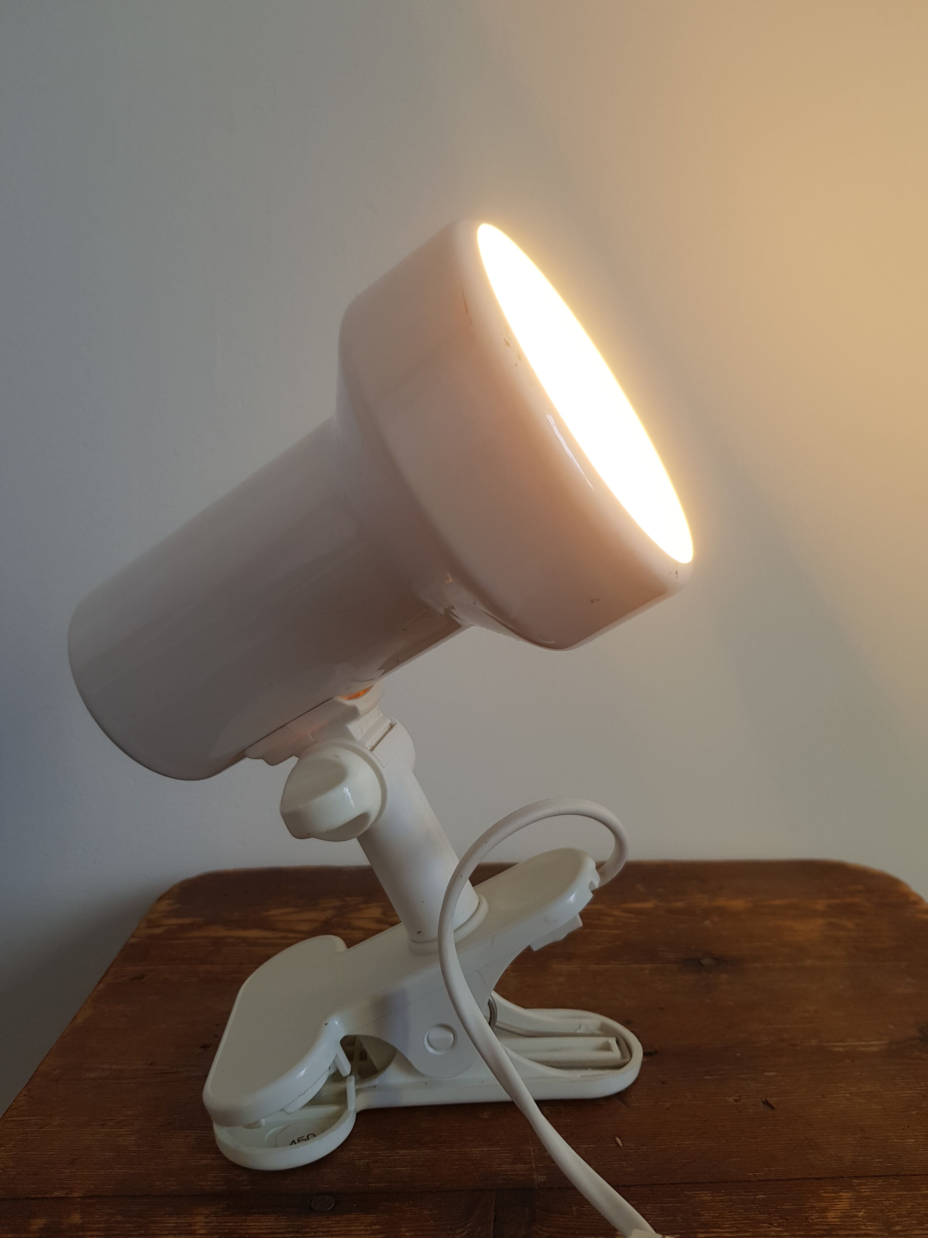 Clip lamp