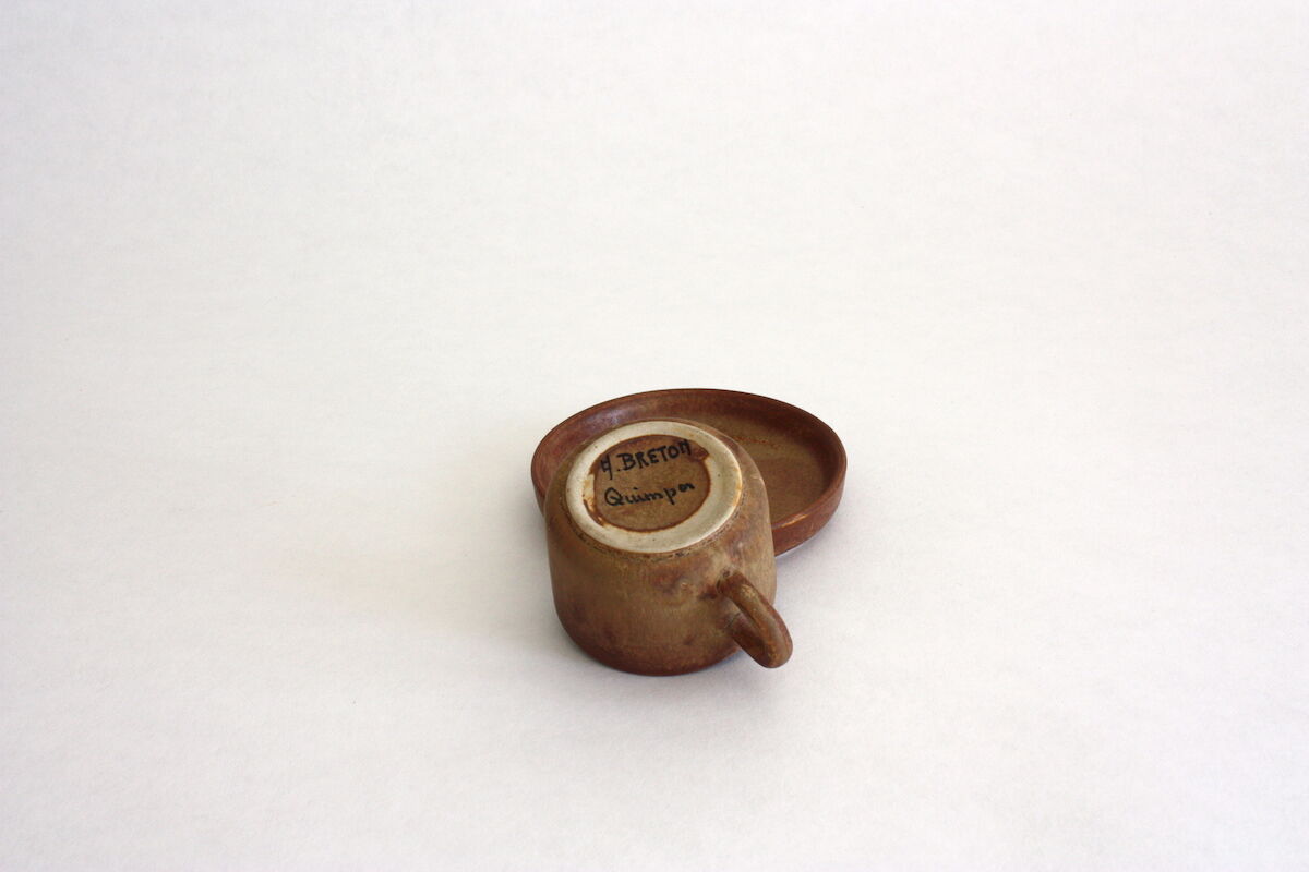 Pair of cups