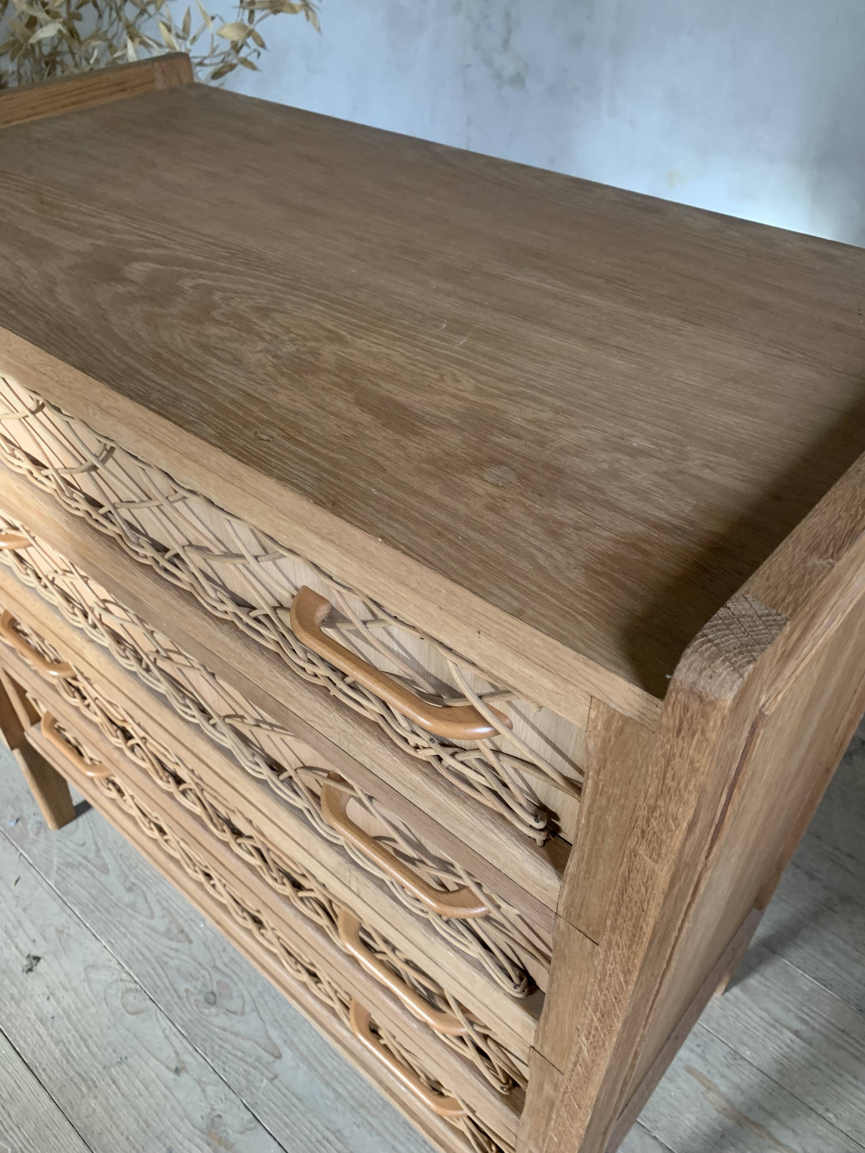 Commode vintage en chêne et rotin