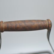 Bottle holder with 4 slots in galvanized zinc with wooden handles