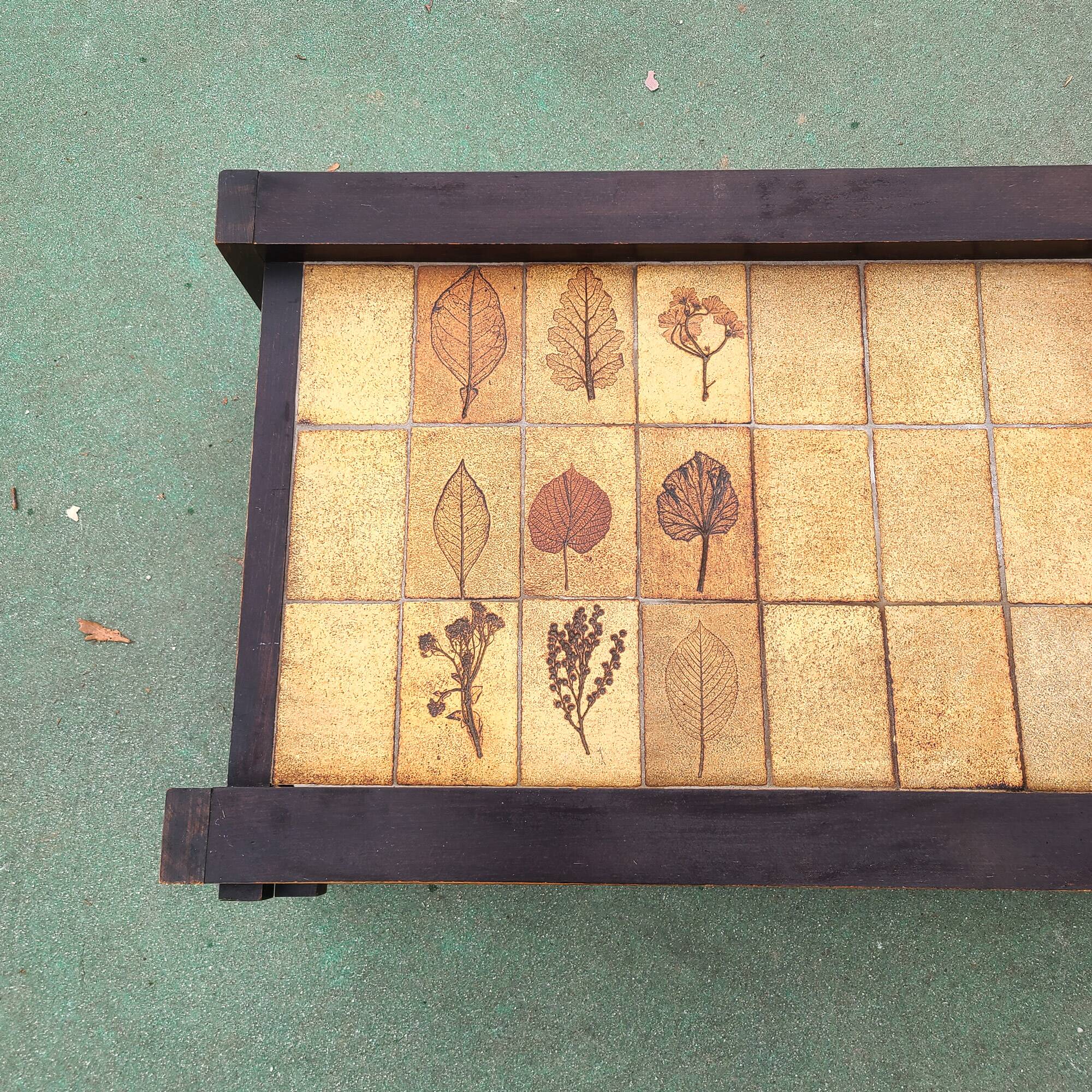 Table basse céramique motif herbier