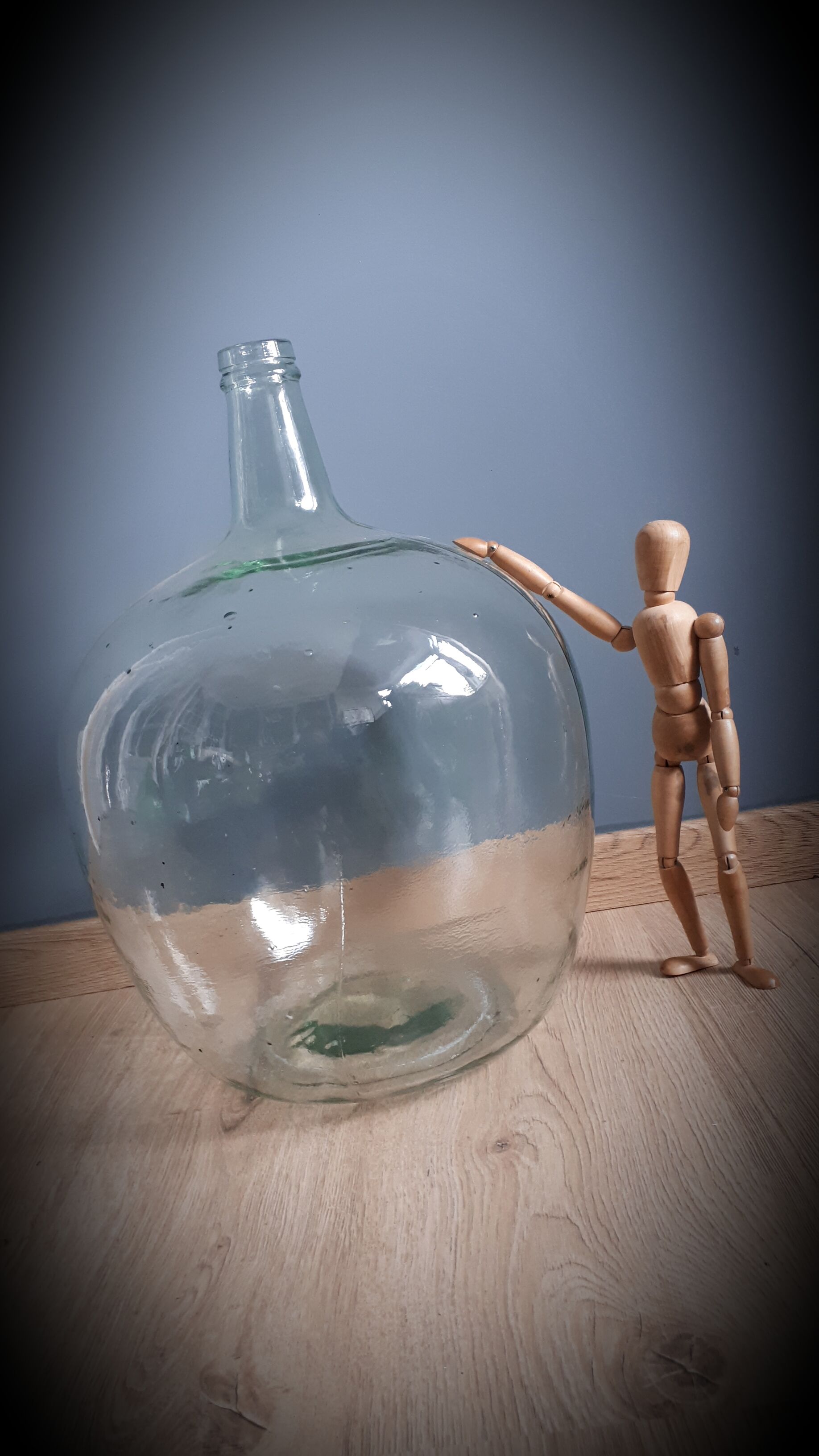 Demijohn 20L transparent round
