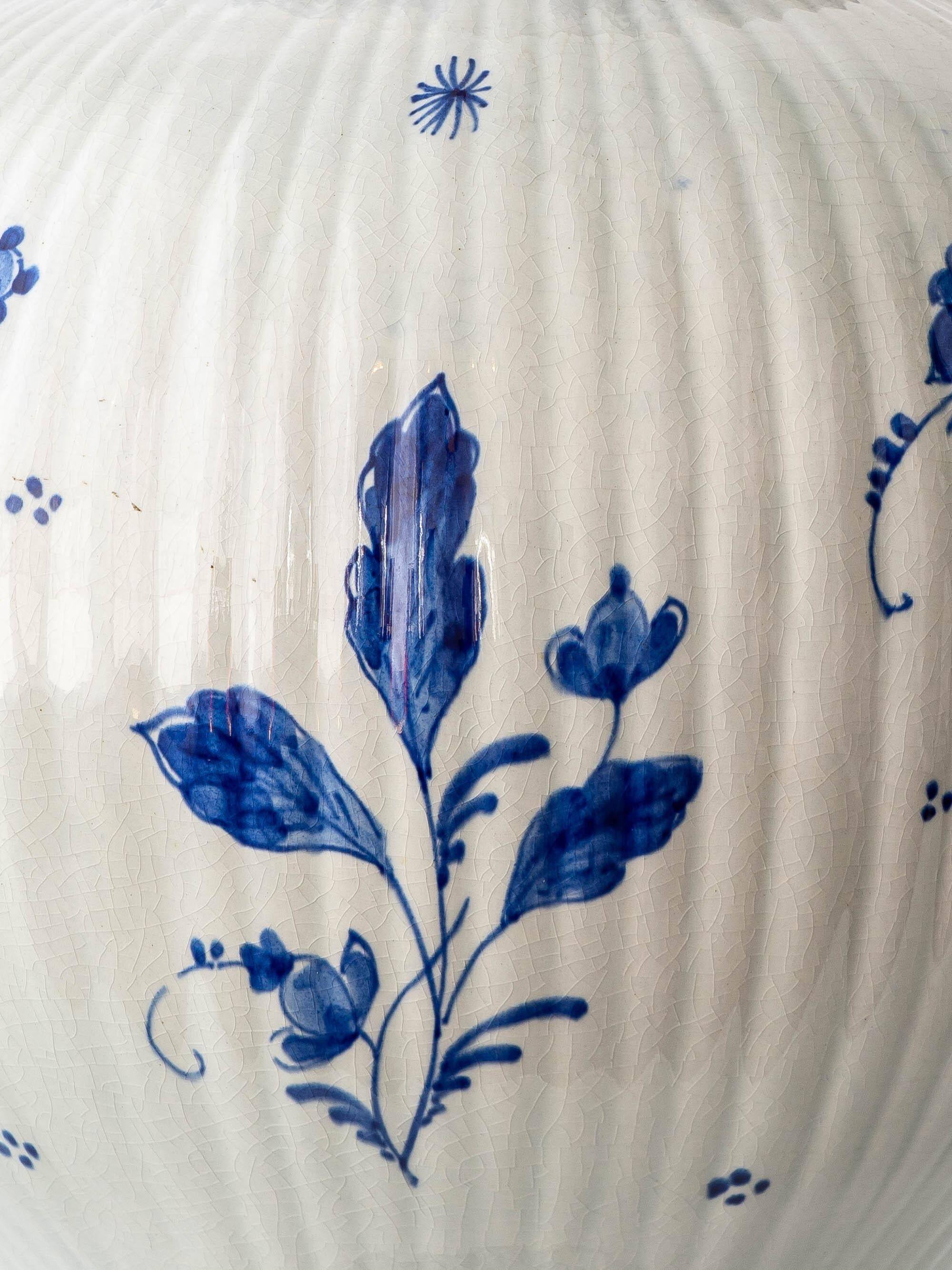 Large Royal Delft ceramic table lamp hand-painted for the 300th anniversary, 1953.