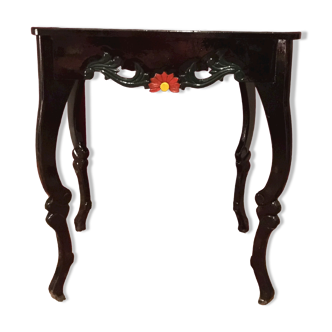 Black lacquered console