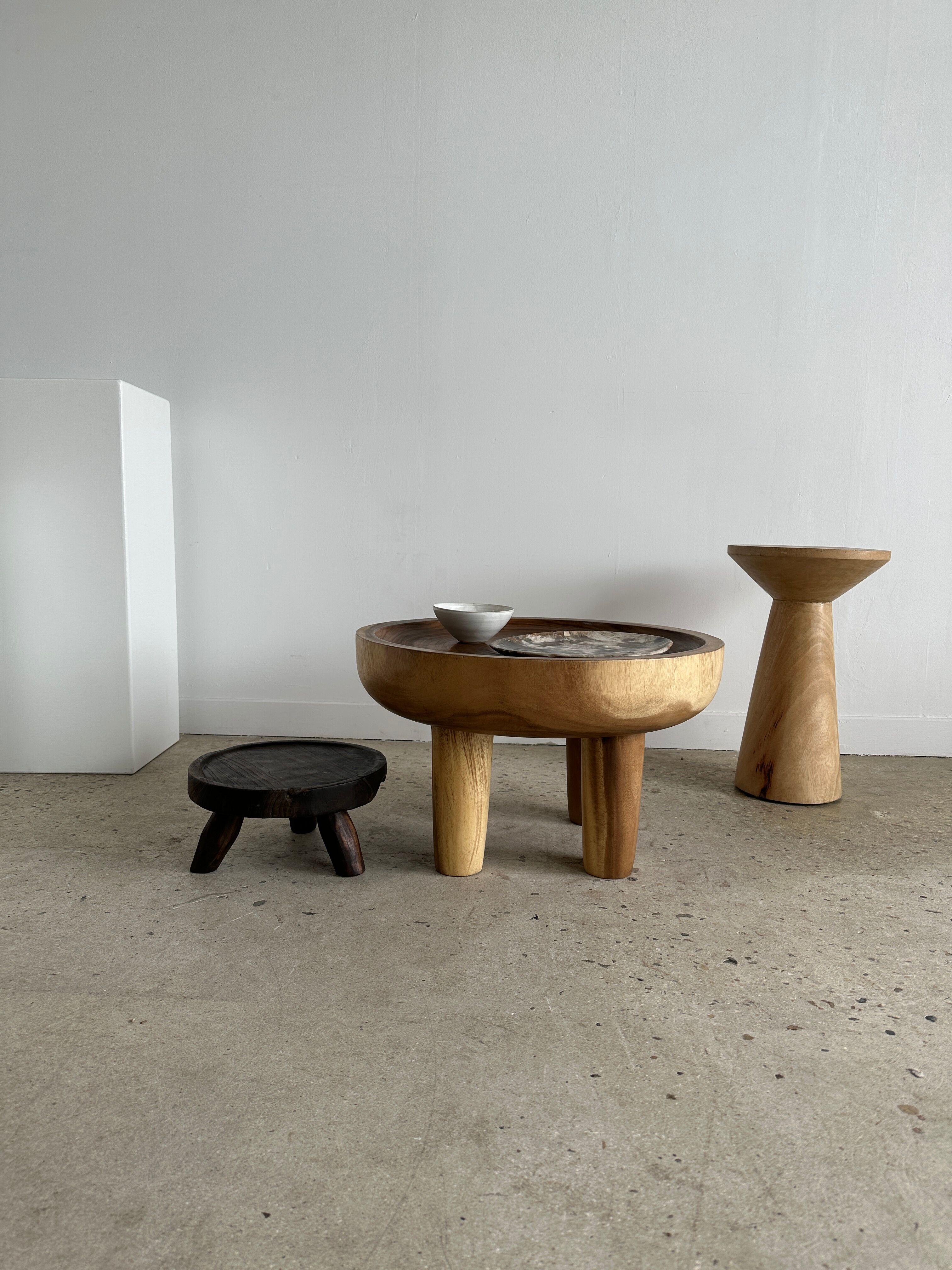 Coffee table, quadripod suar coffee table