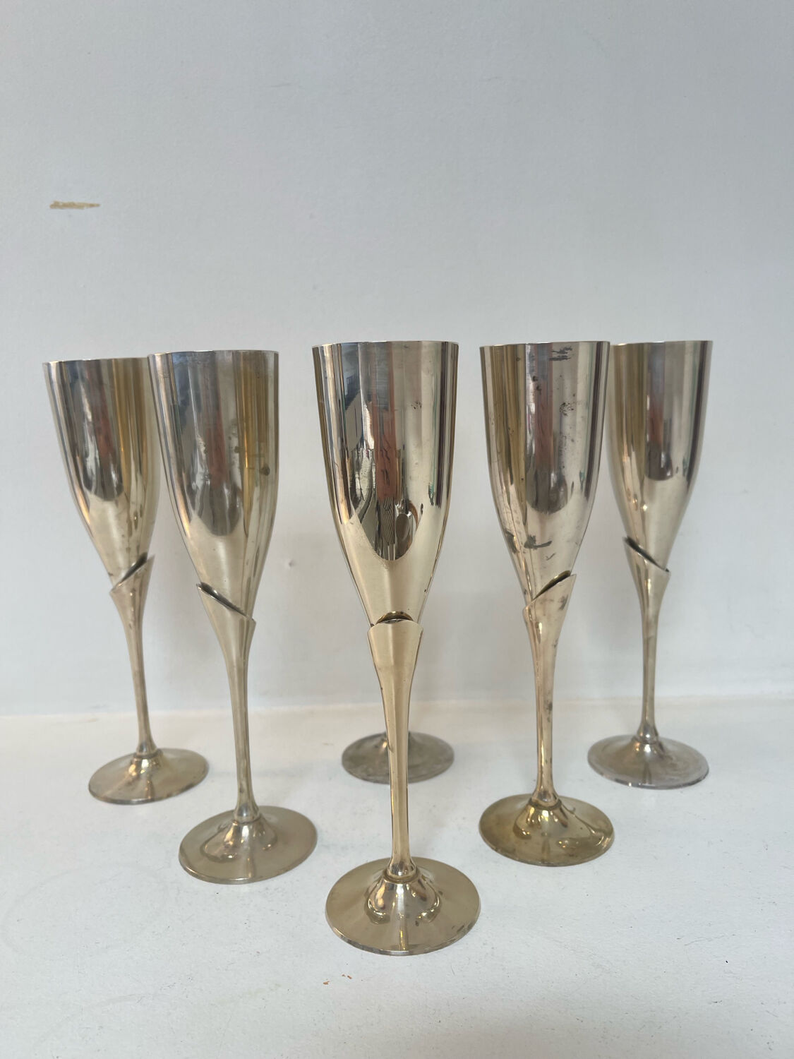 Set of 6 silver-plated champagne flutes – 1970s