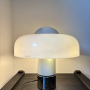 Lampe brumbury, édition Harvey Guzzini