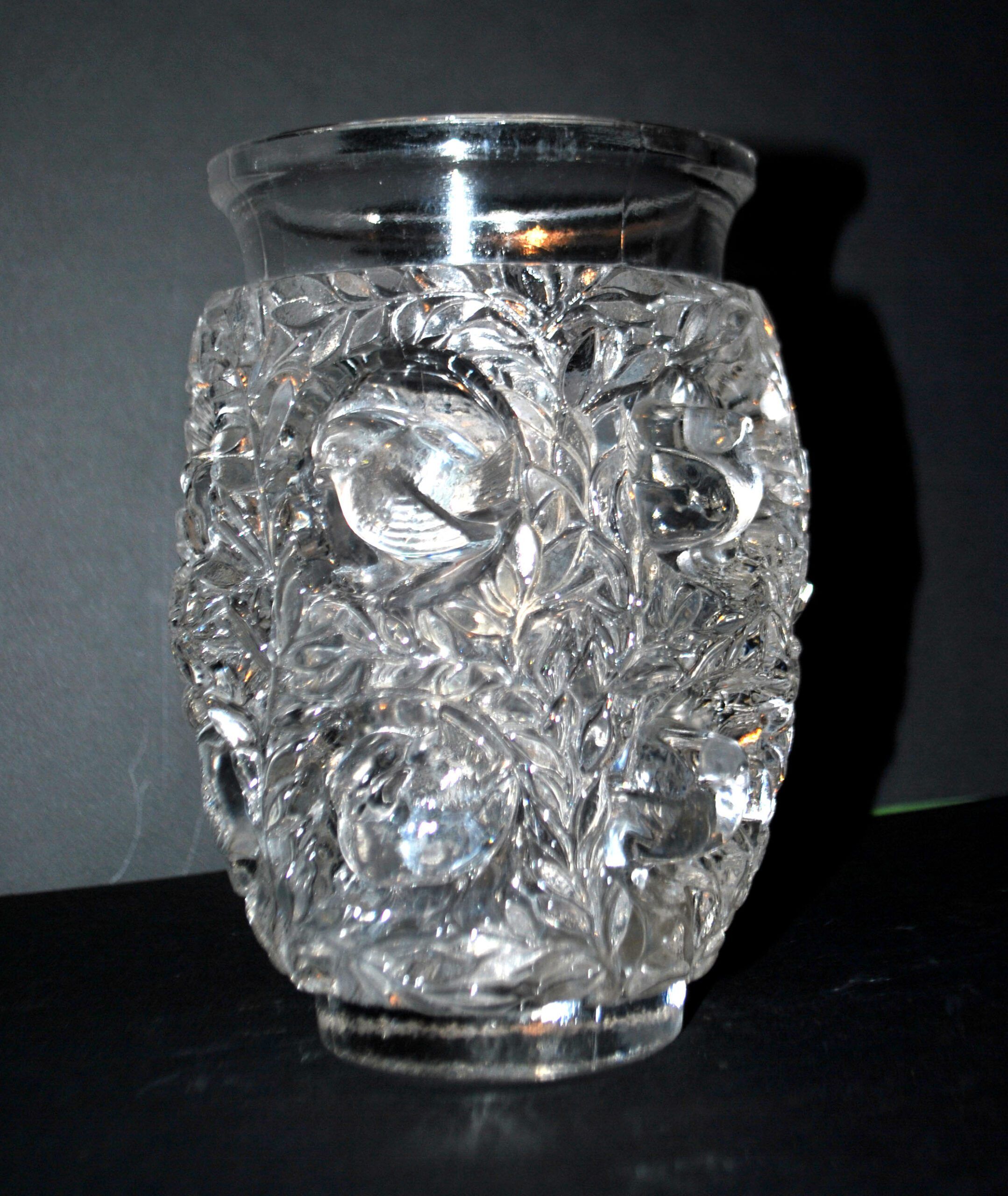 R. Lalique Art Deco vase Bagatelle bird sparrow unsigned 1939