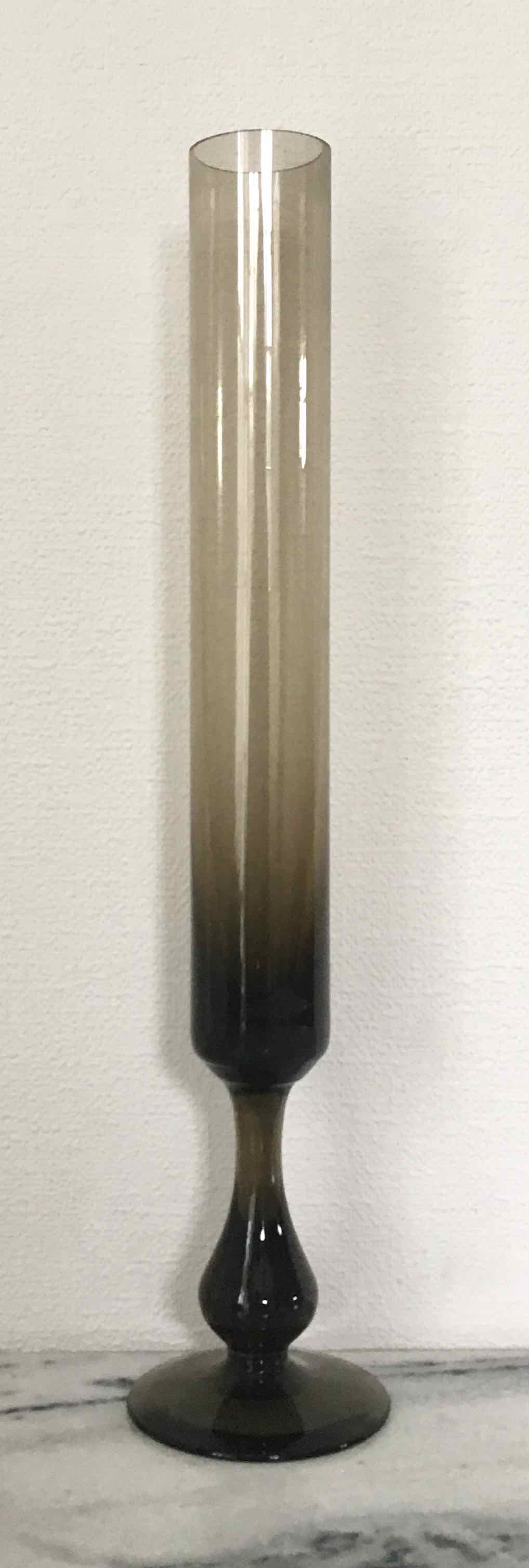 Vintage soliflore vase