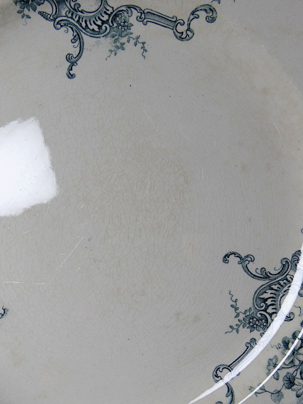 6 antique Boch Frères Keramis plates, Dauphin model, blue decoration, 19th-20th century.