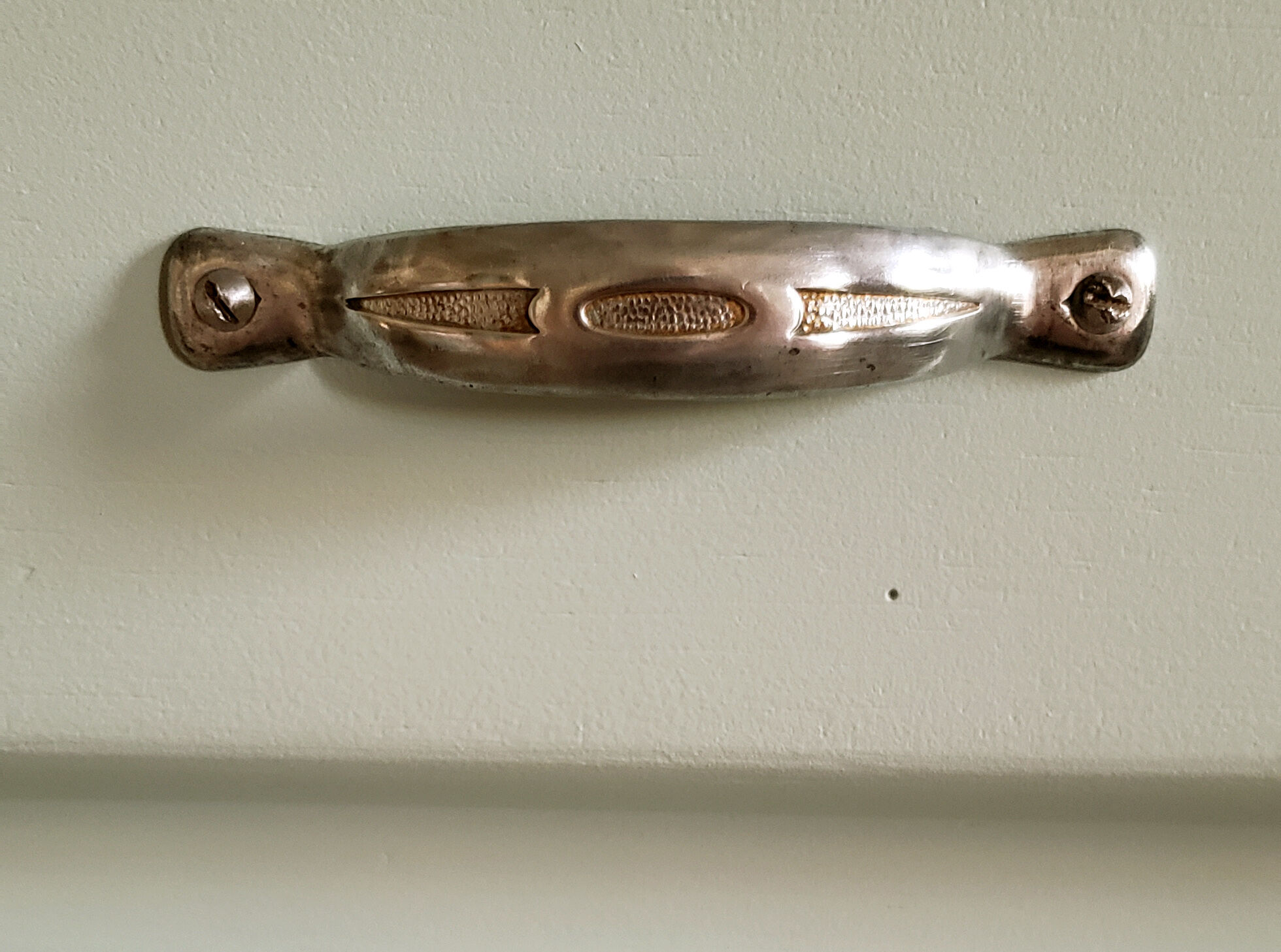 Green art-deco buffet