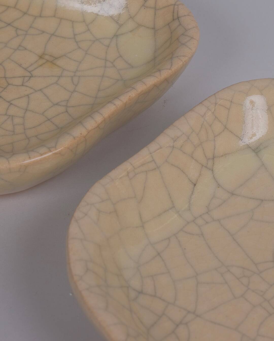 Ceramic pocket emptier