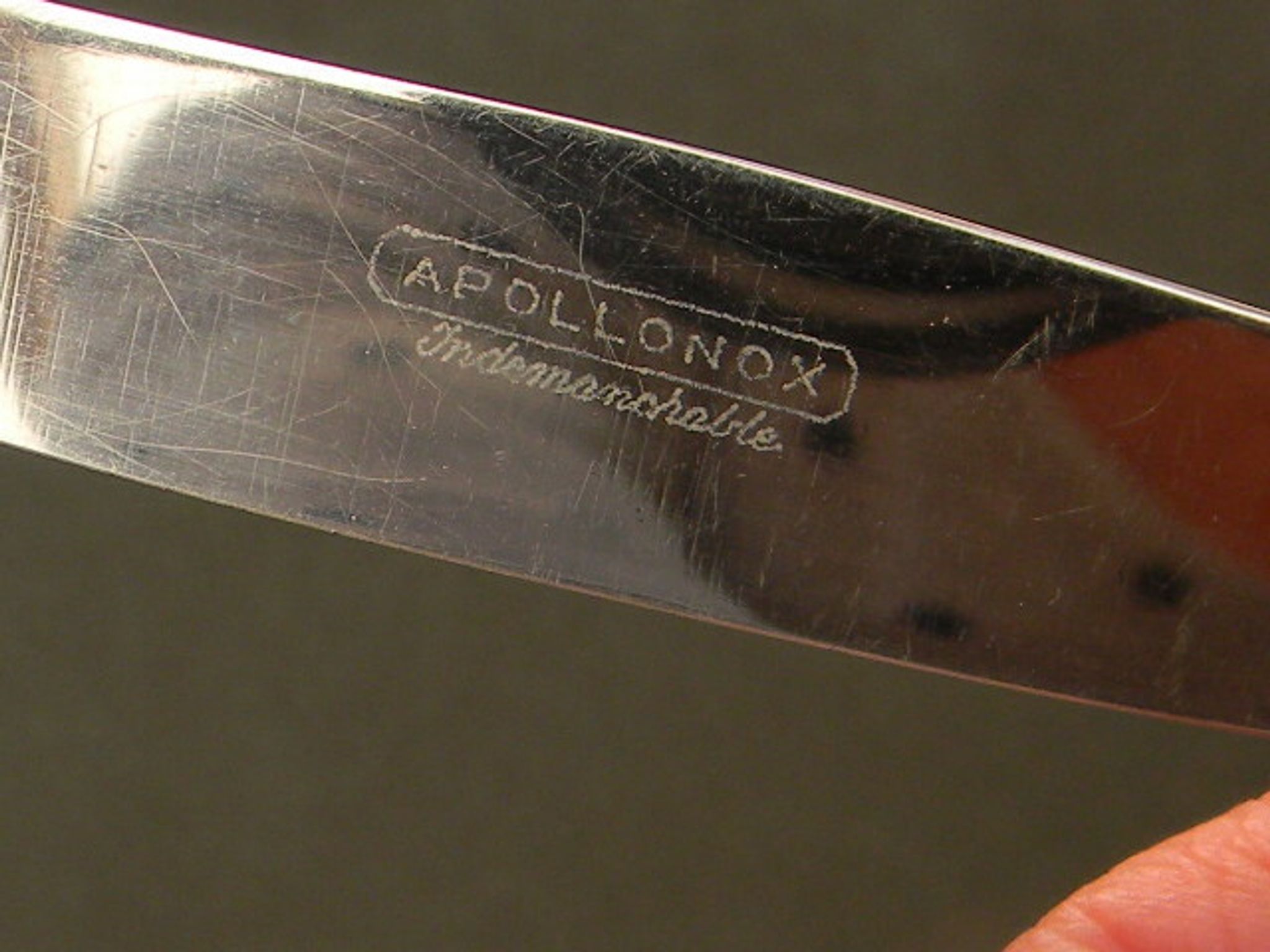 Lot of 12 cheese or vintage dessert knives apollonox