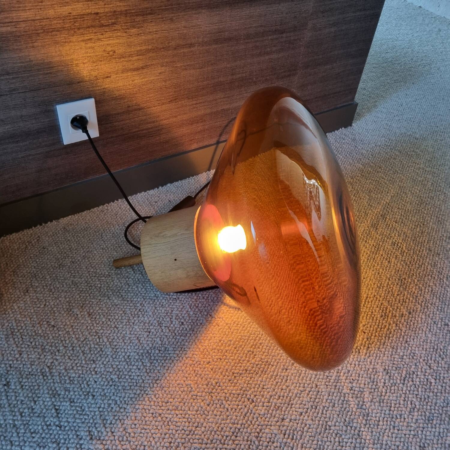 Brokis Muffins Design Lamp, large model 60cm, amber glass, solid wood
