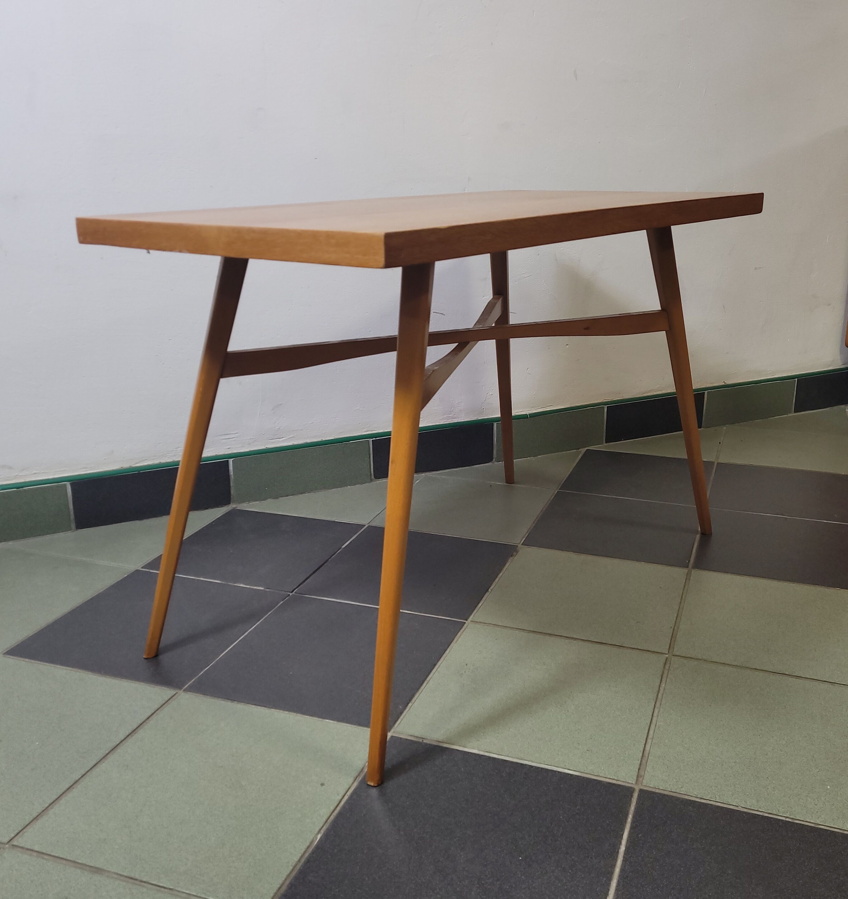 Vintage coffee table by Drevopodnik Holesov, Czechoslovakia slata 1970s.