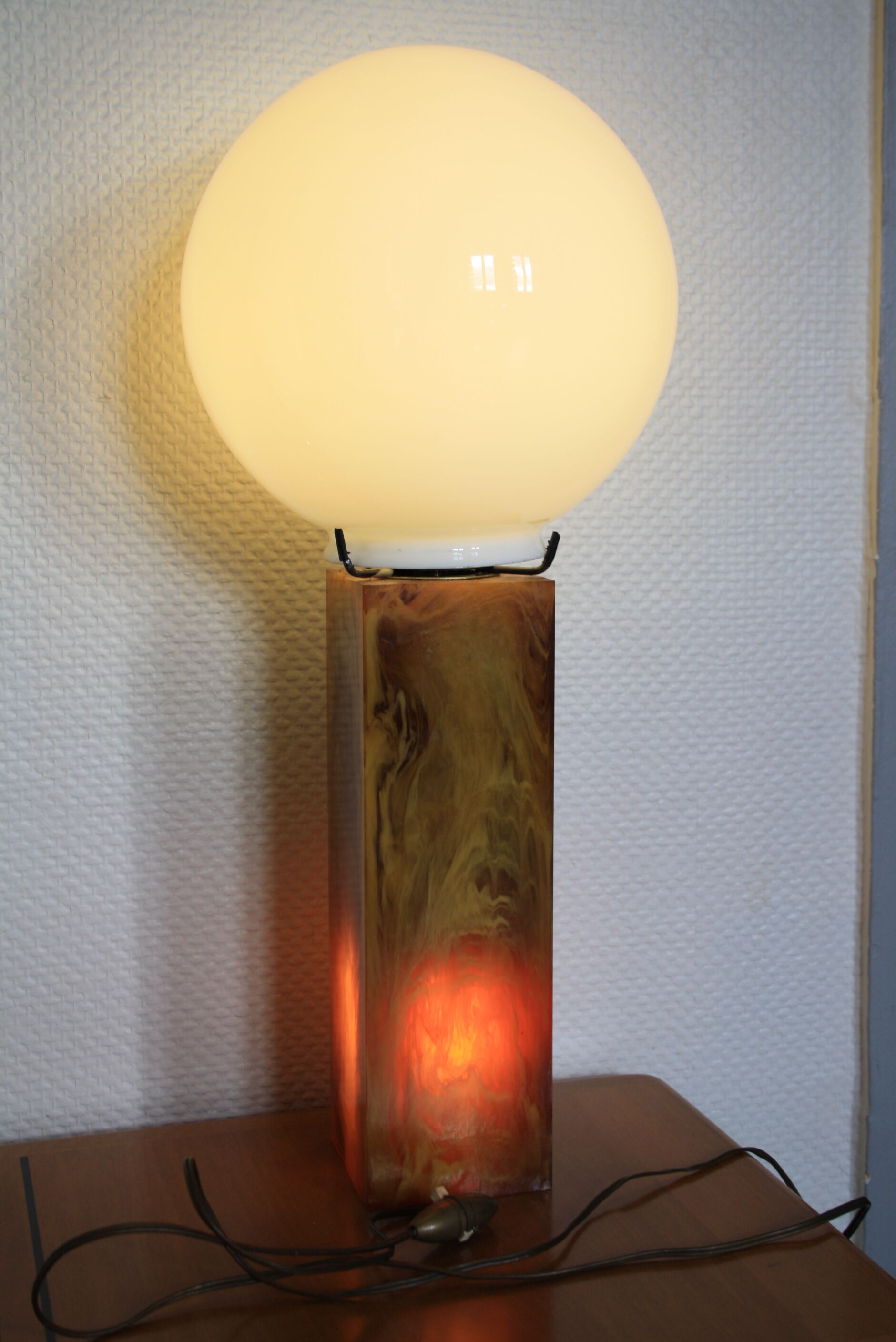 Amber and opaline lamp