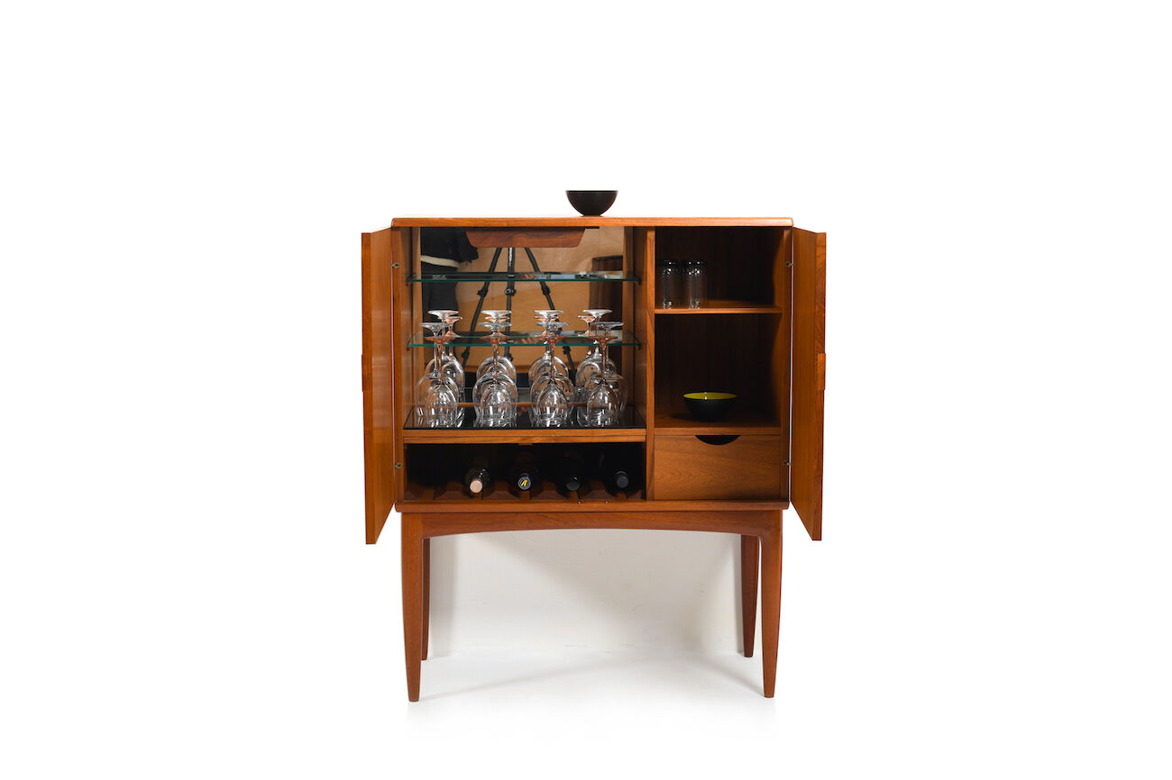 Mid Century Fine Danish Bar Cabinet in Teak