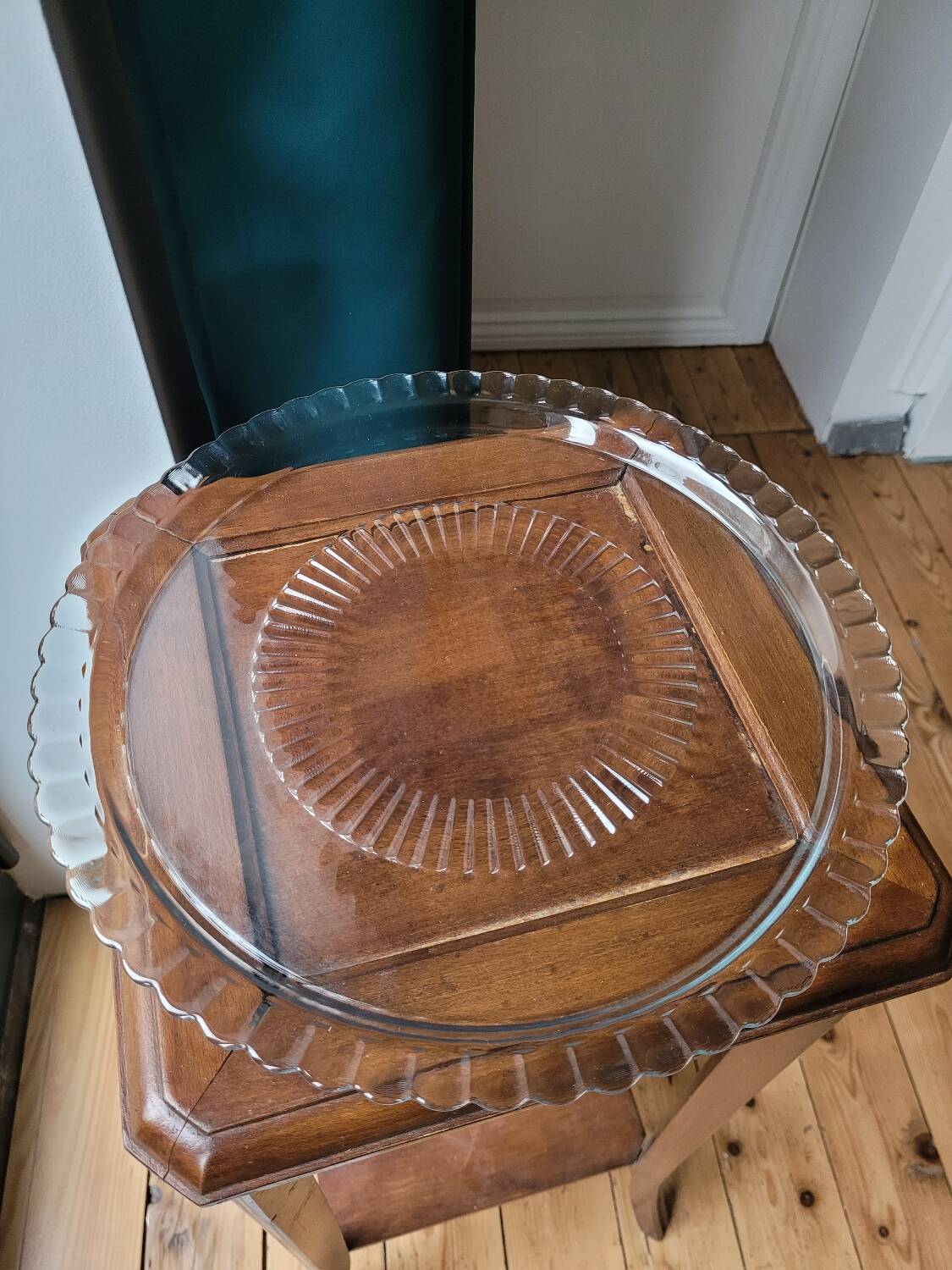 Luminarc glass cheese bell