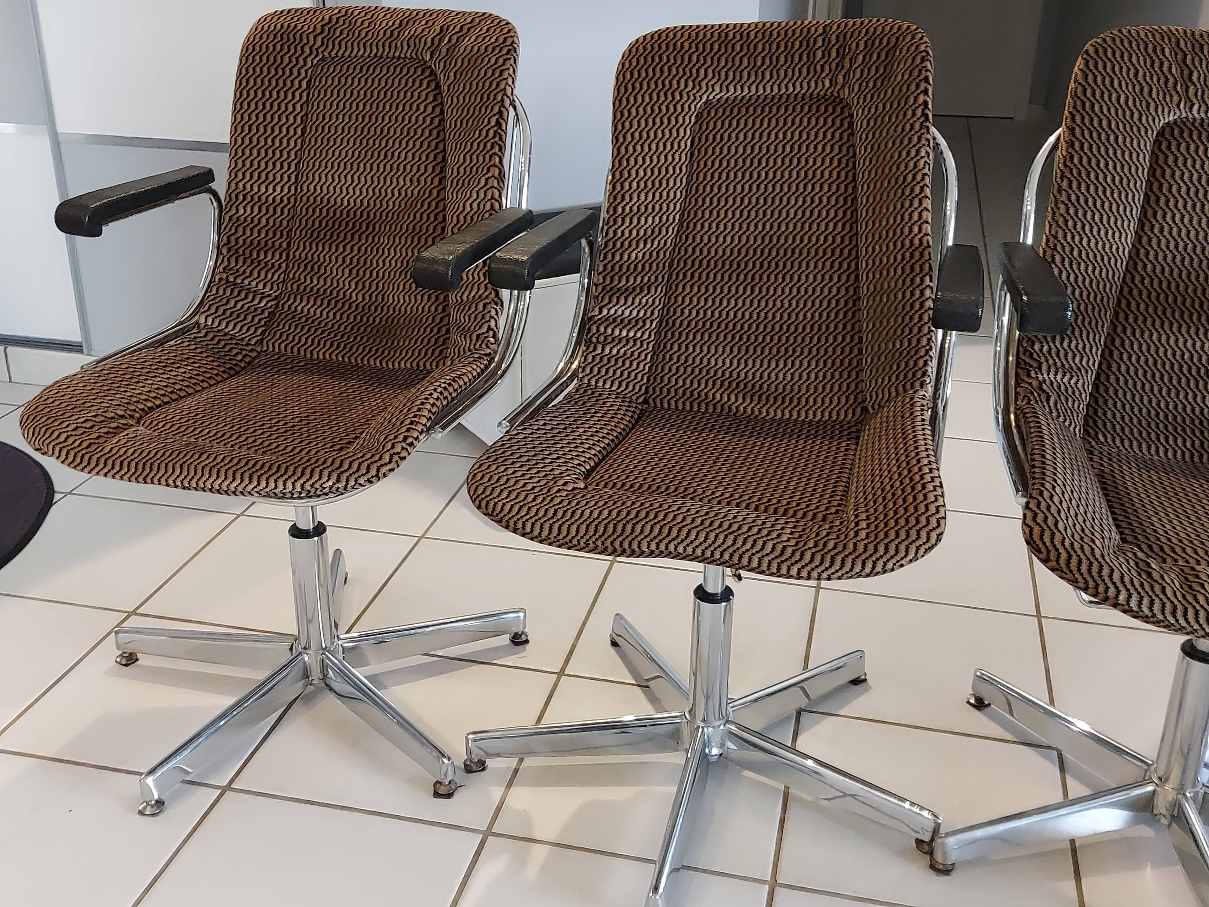 Suite of 4 chairs vintage armchairs 1970
