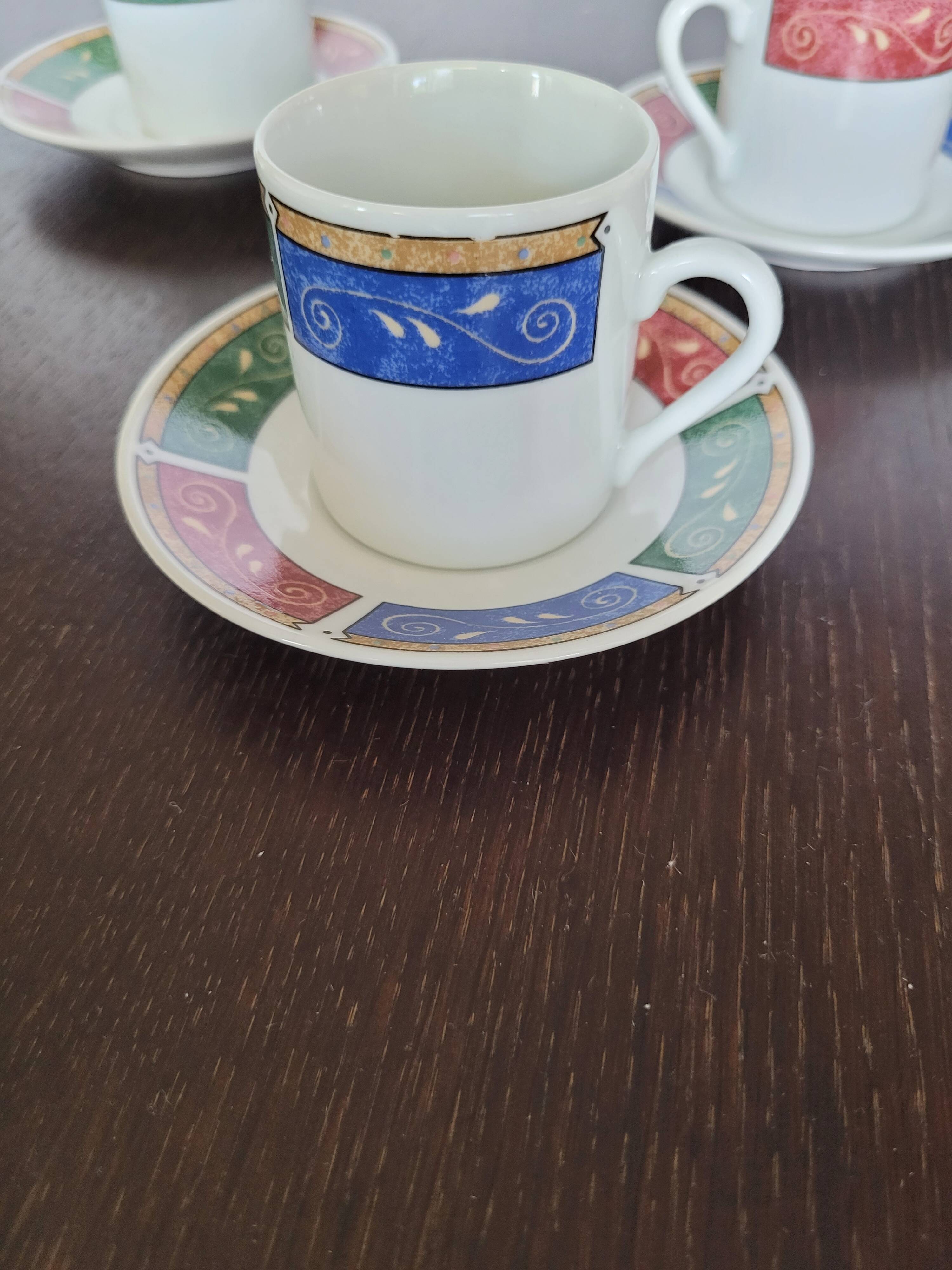 6 coffee cups with saucer
