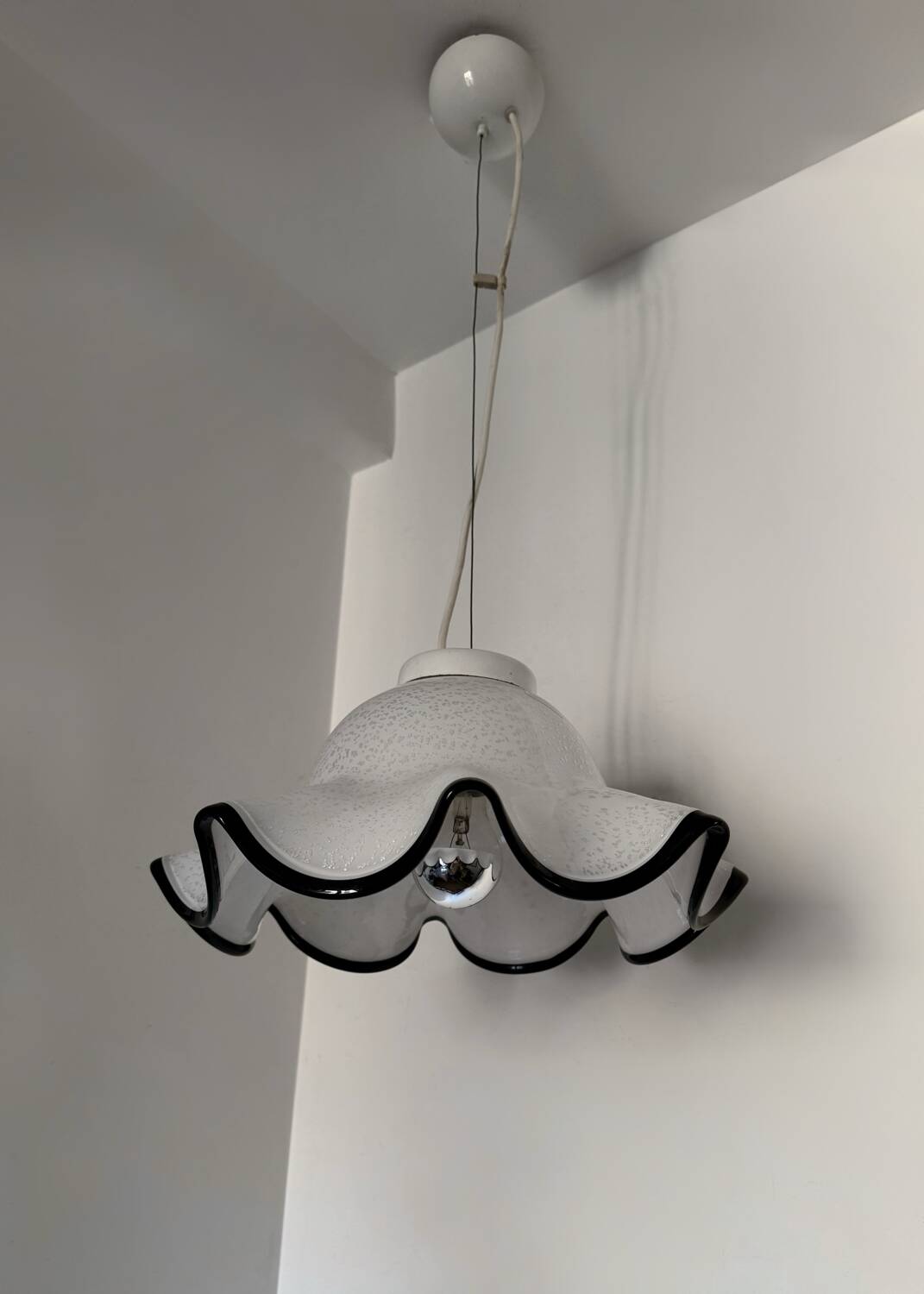 Murano glass flower pendant from the 1970s