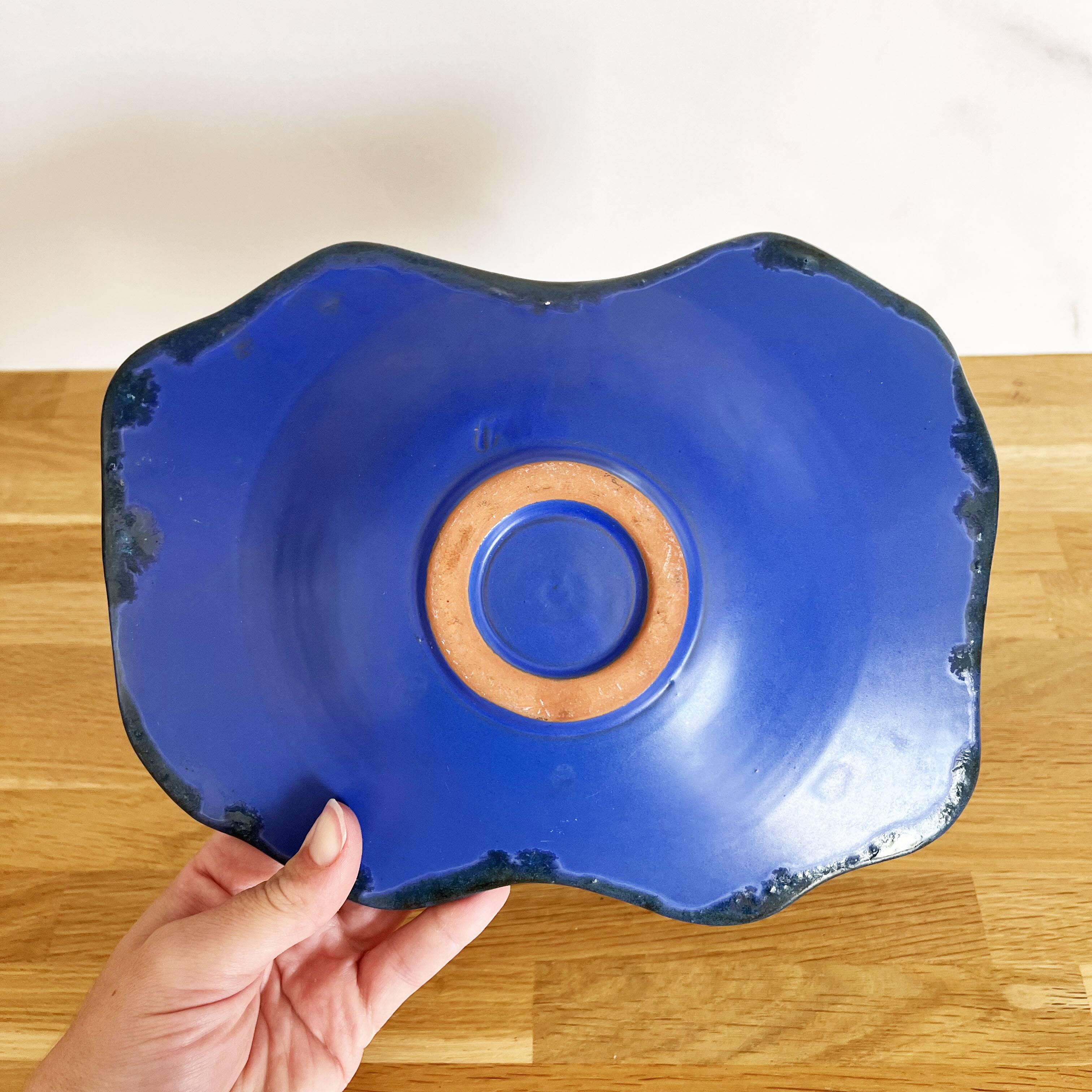Grand vide poche en céramique bleu vintage