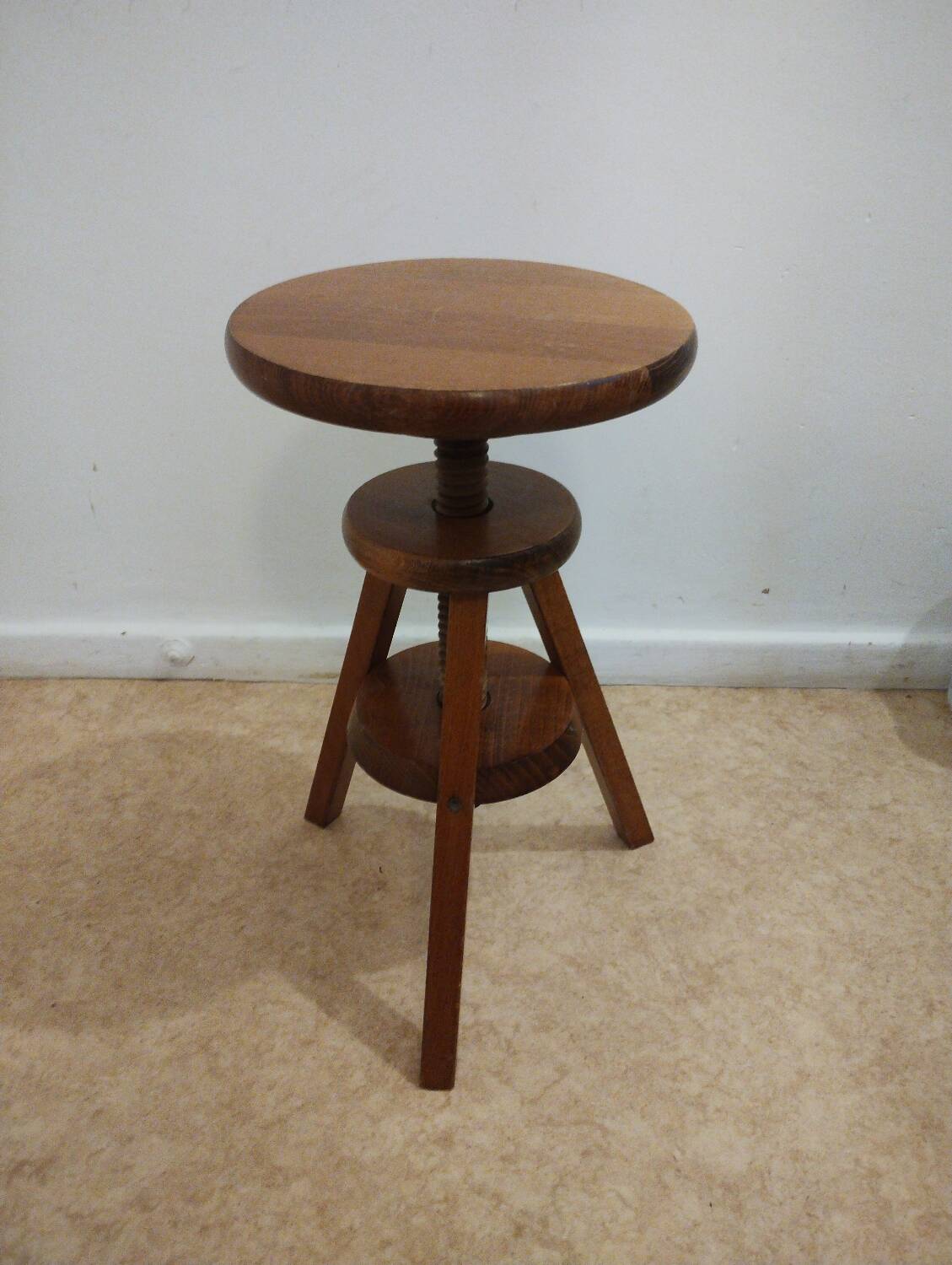 Wooden screw stool