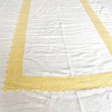 Vintage rectangular tablecloth 145 X 190 and assorted towels