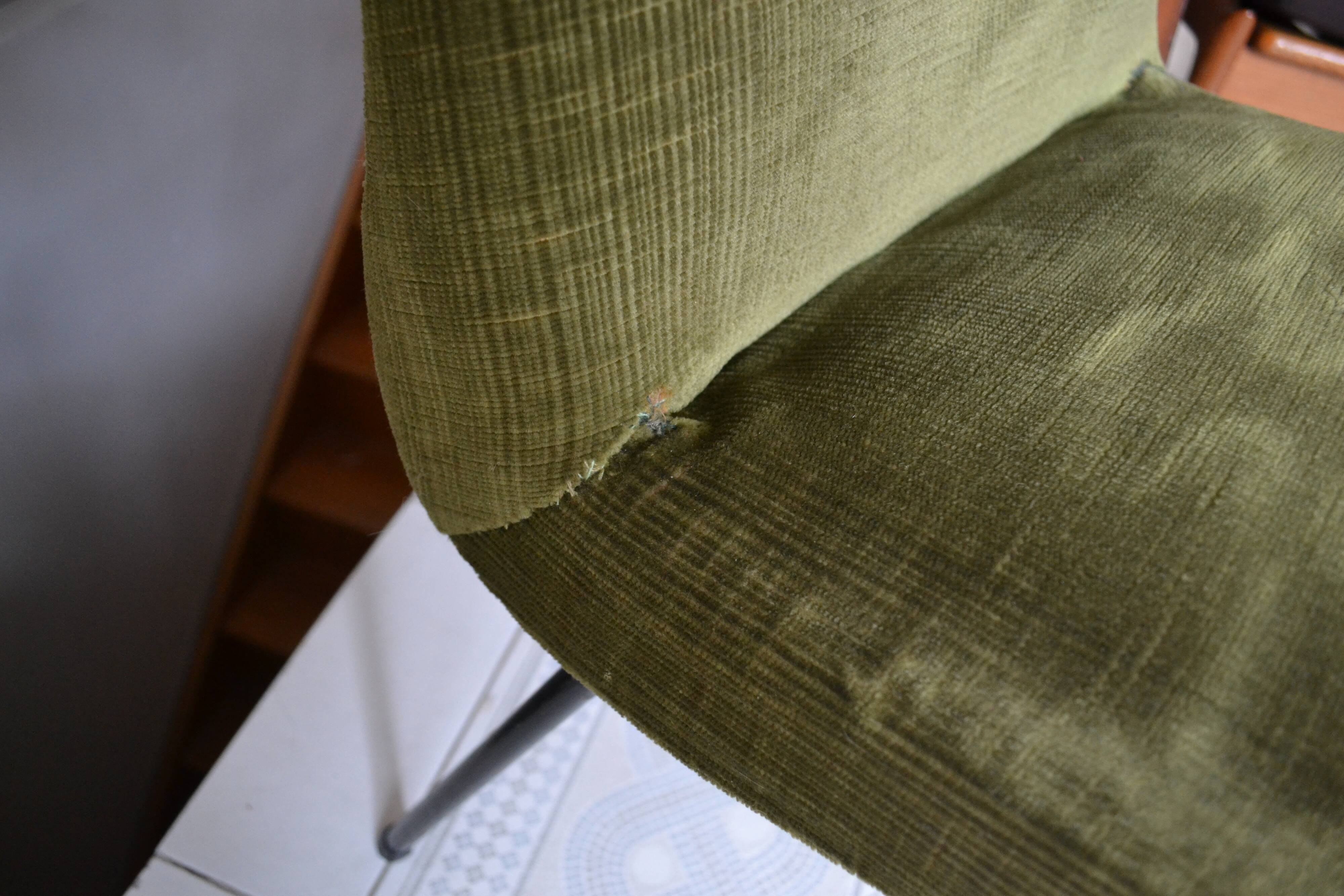 Pierre Paulin chair for 50s TV furniture