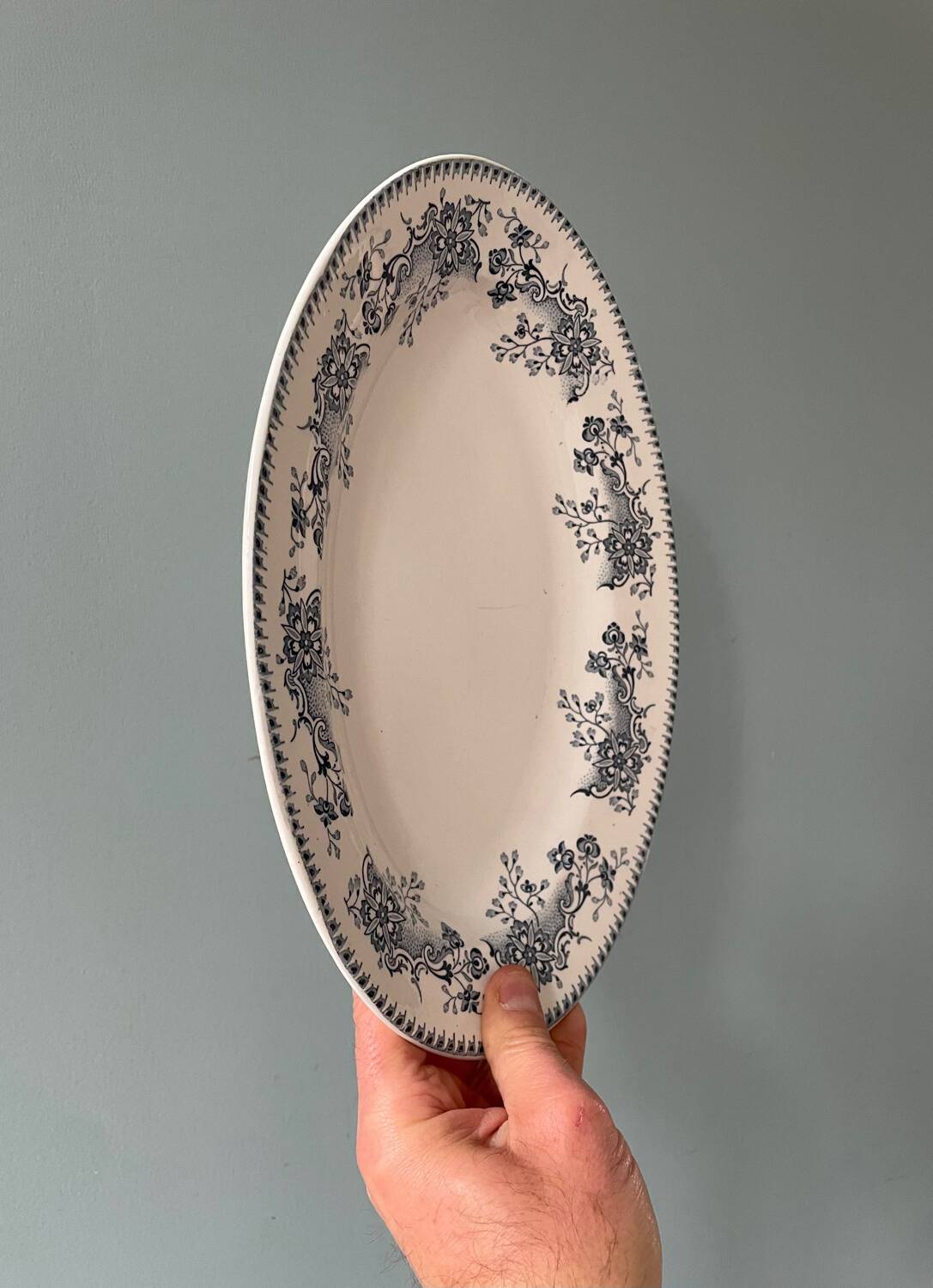 Oval dish 1900 “Réaumur” earthenware from Lunéville