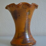 Sandstone corolla vase