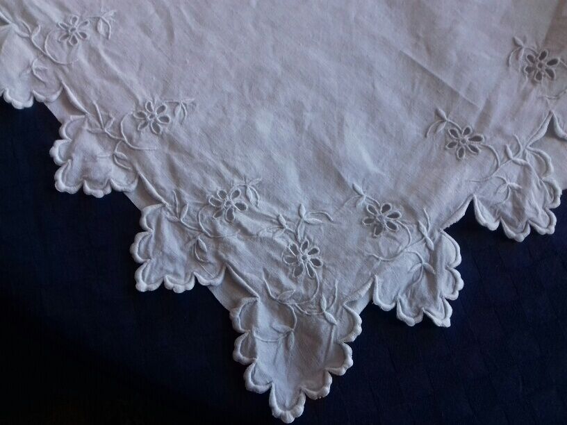 Drape in fine cotton canvas, white, MO monogram