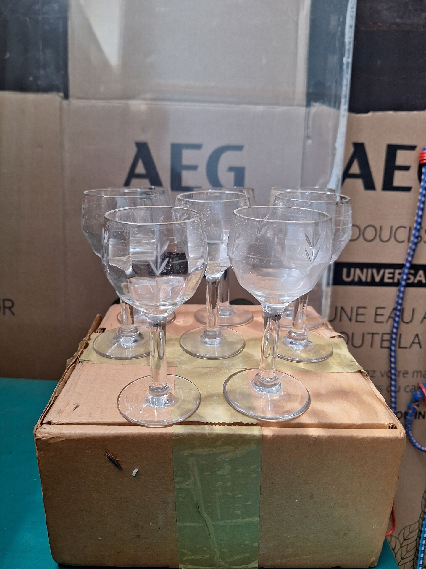 Set of 8 vintage bistro drop aperitif glasses.
