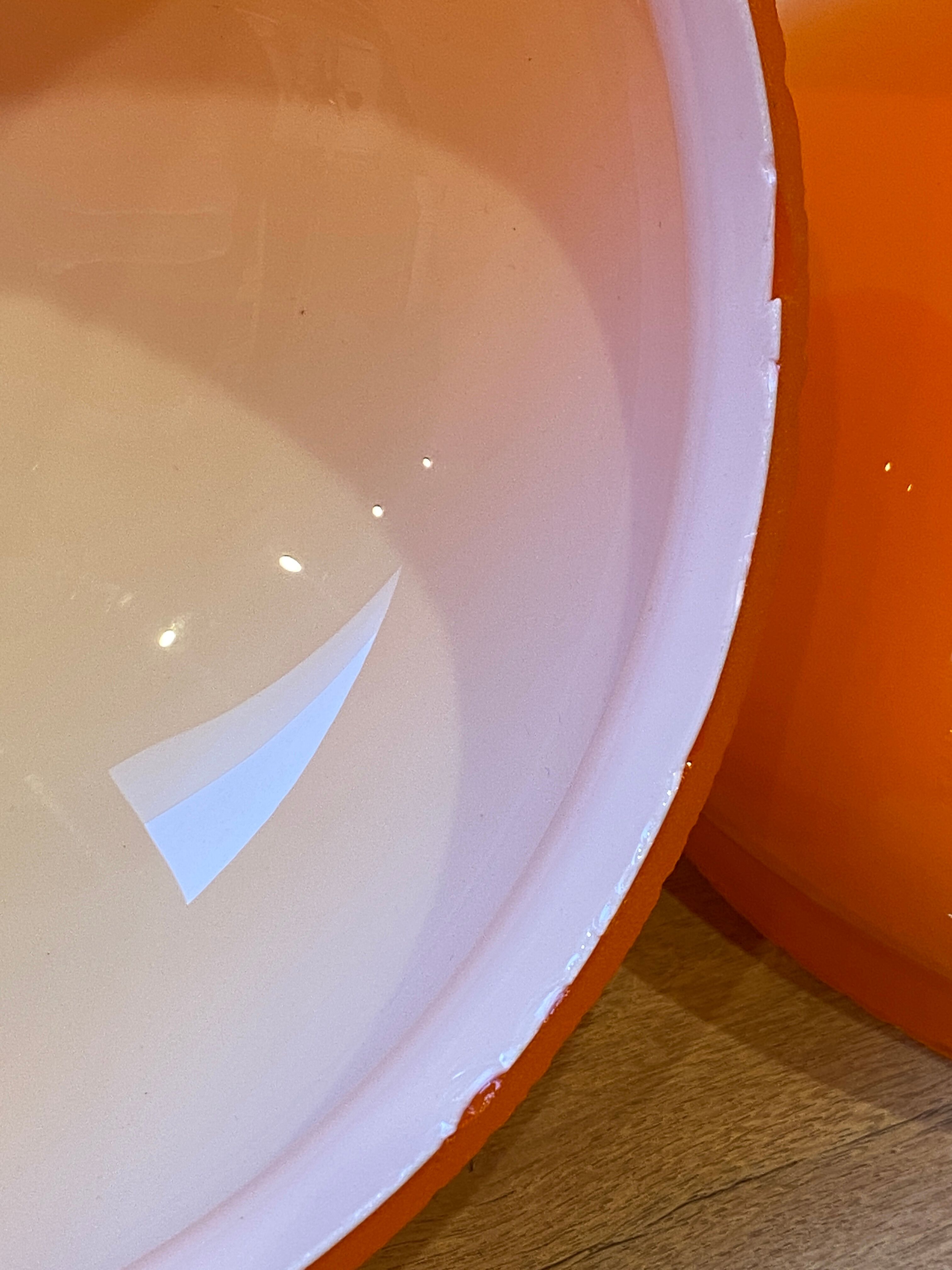 Duo d'abat jour en verre opalin orange vintage
