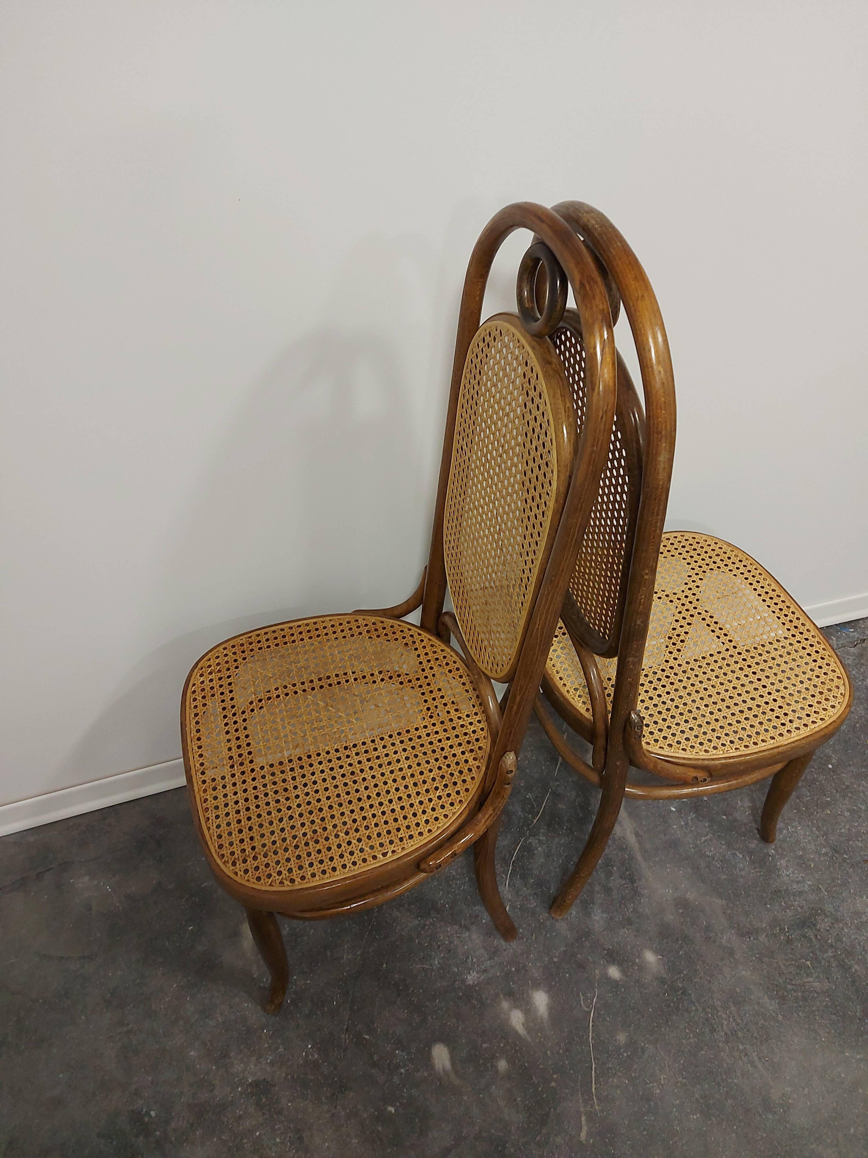 Dining chair, bentwood, m 17, high back