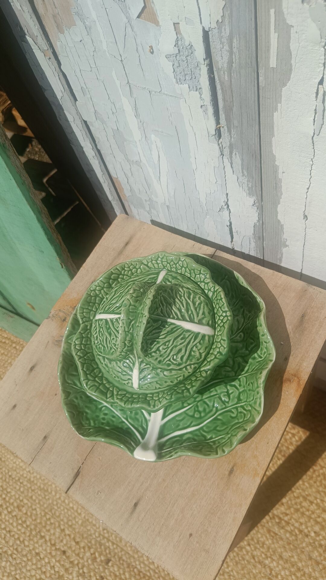 Vintage cabbage decor soup tureen