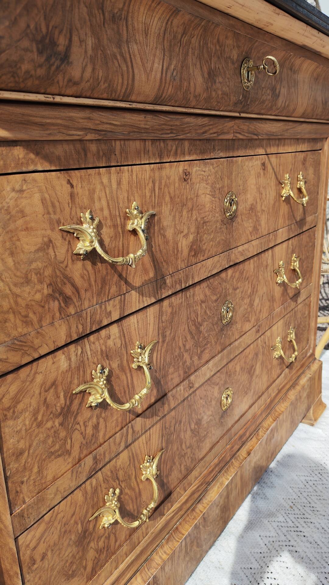 The Victorian Chest of Drawers