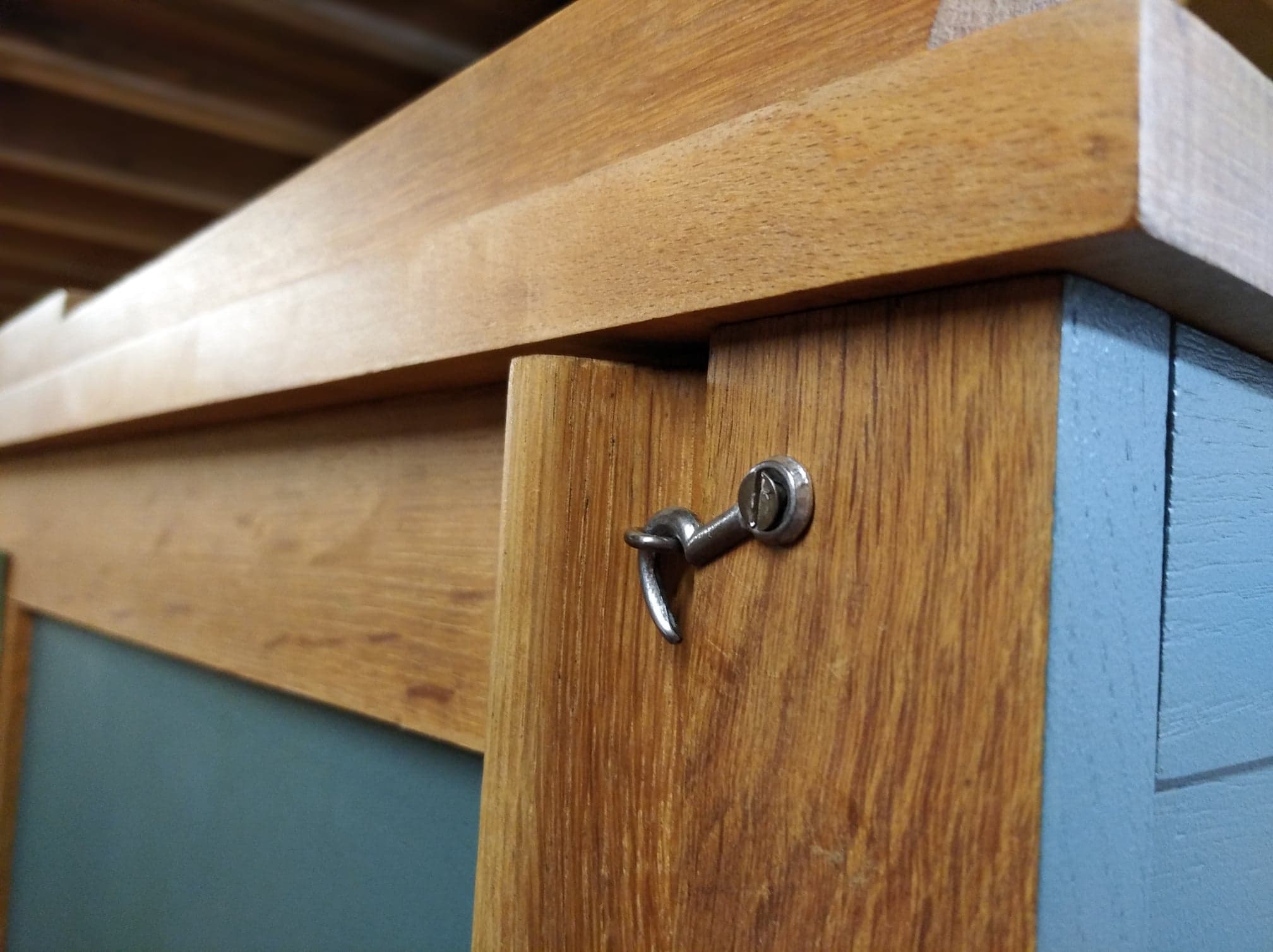 Vintage wardrobe feet compass sliding doors