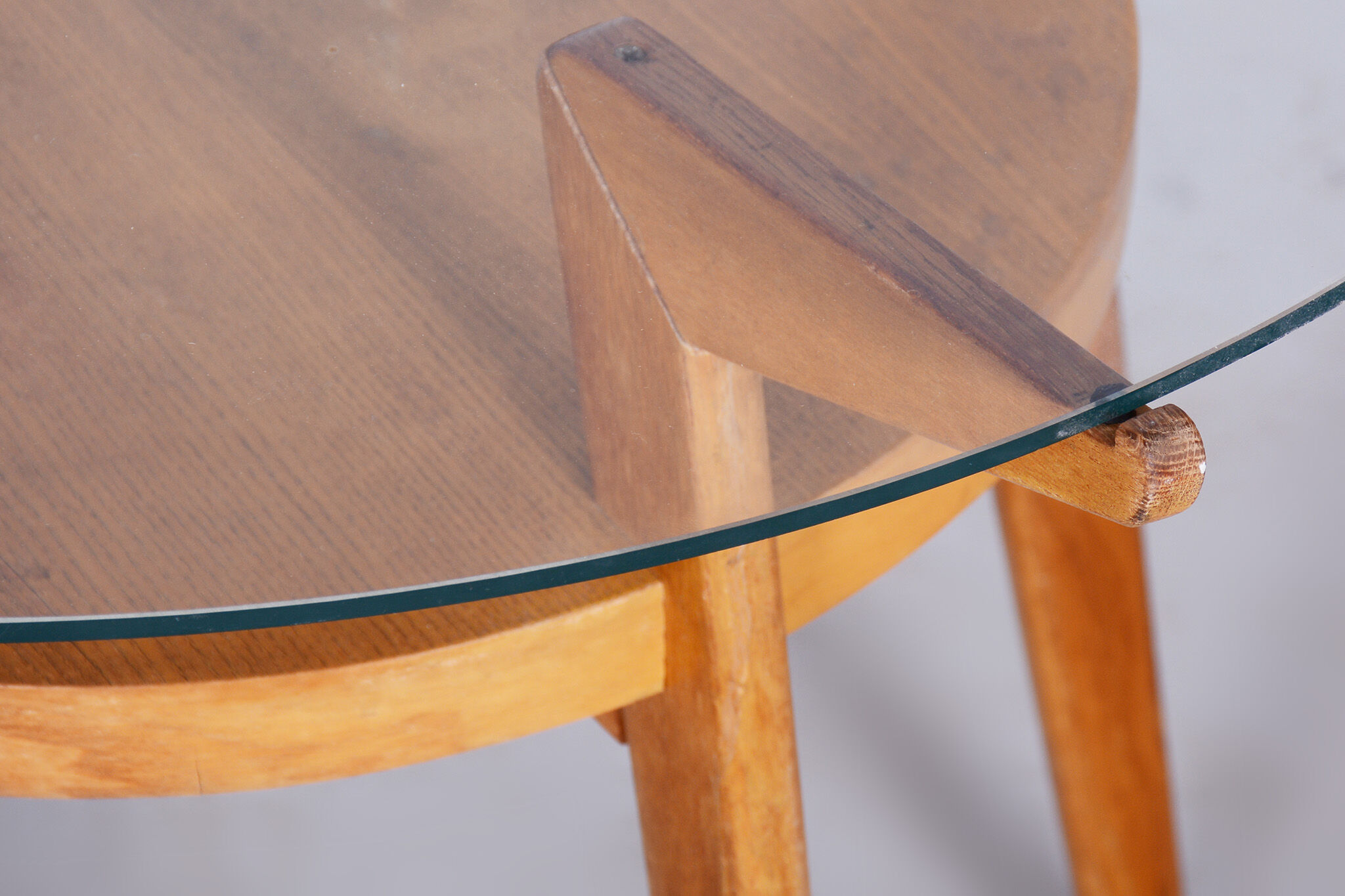 Mid-century small round table, jitona sobeslav, oak, glass, czechia, 1950s
