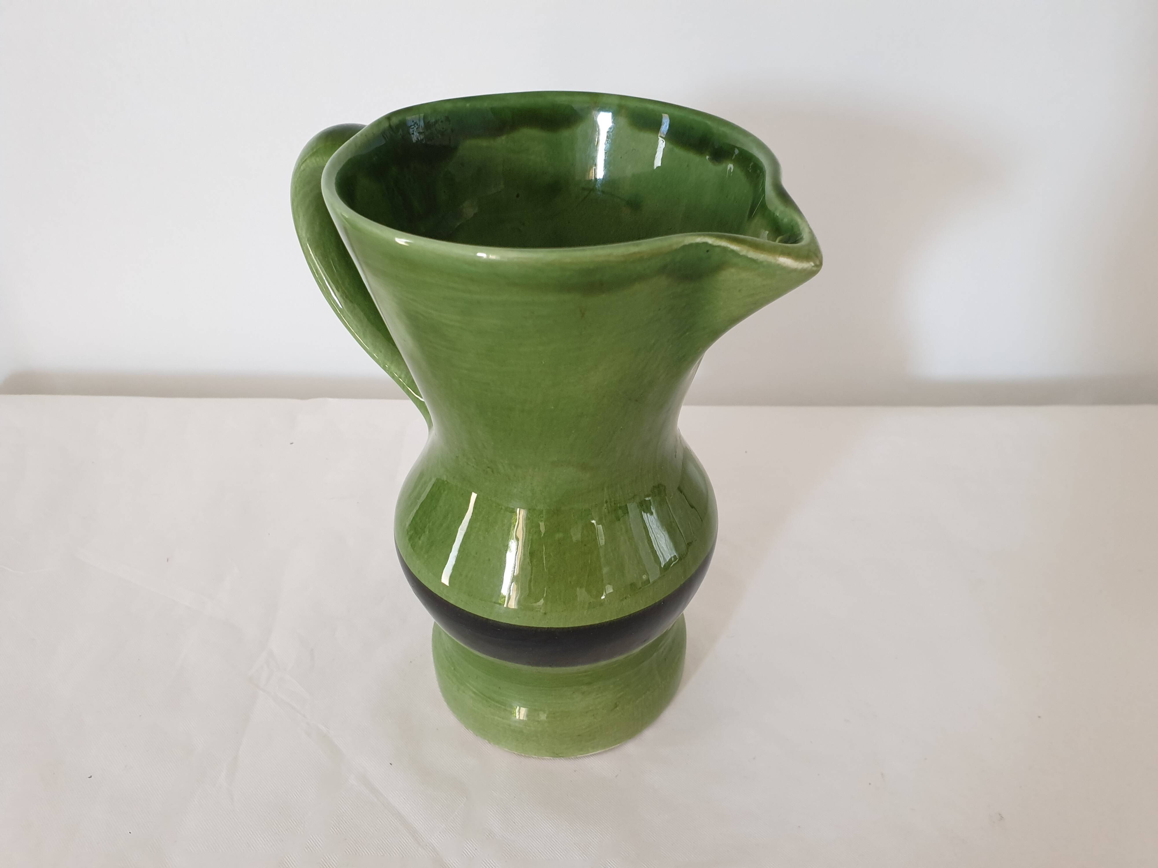Green ceramic pitcher signed Longchamp - height 18.5cm