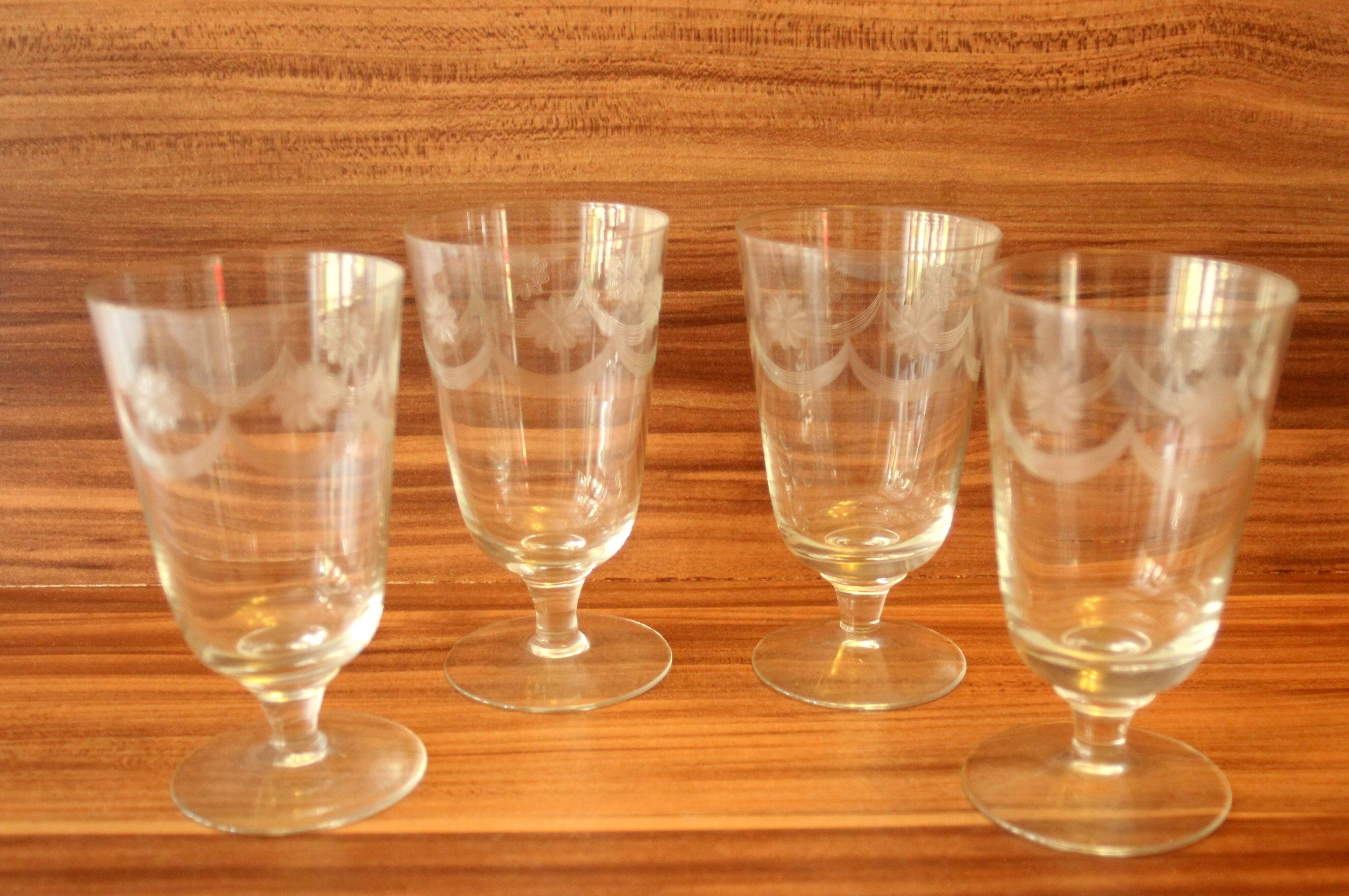 4 Antique engraved goblets - wine glasses