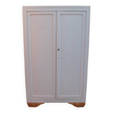 Armoire parisienne