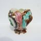 Ancien cache-pot en barbotine médaillon de style art nouveau