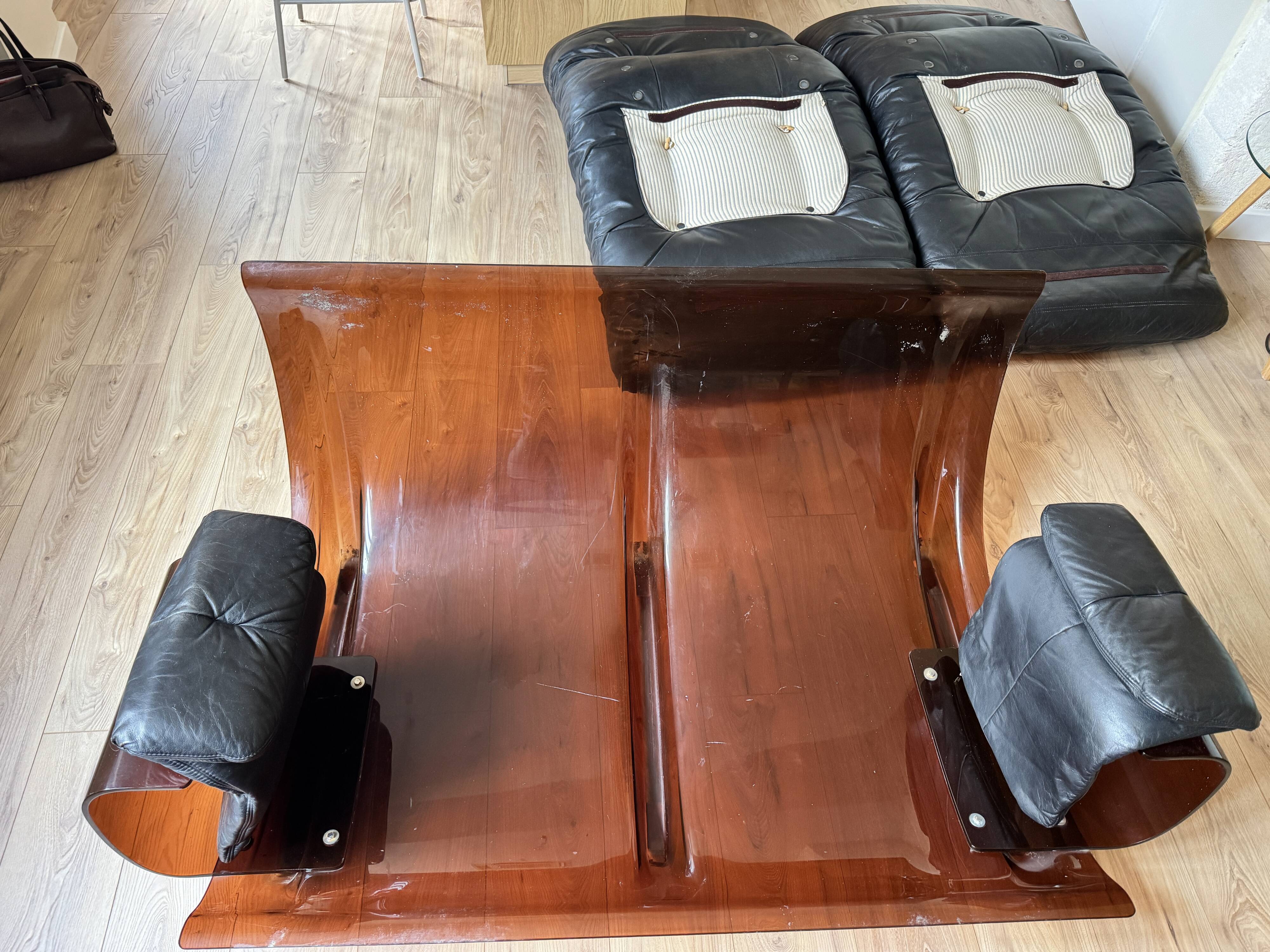 Marsala leather canapé by Michel Ducaroy